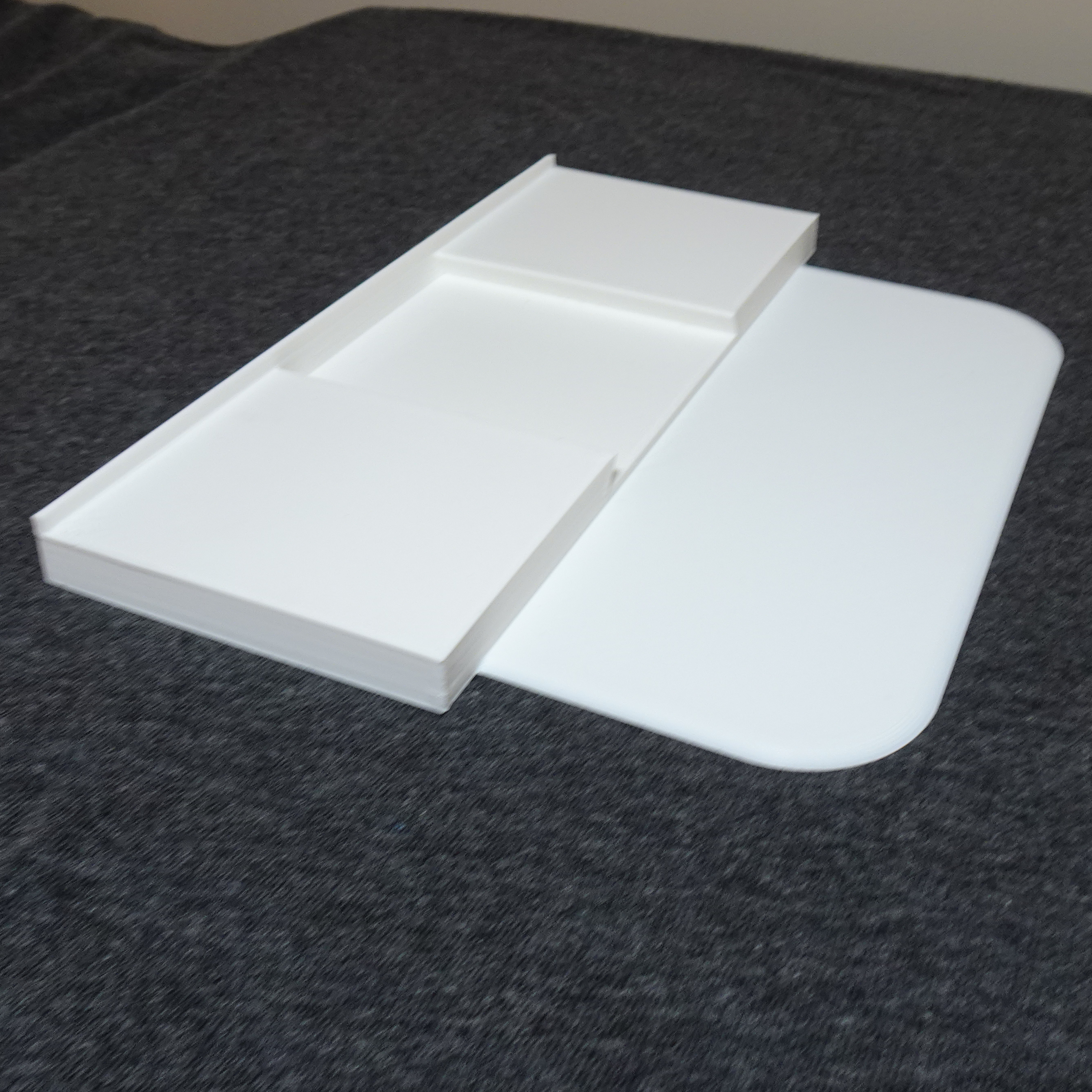 Common mounting rails for Bookend System