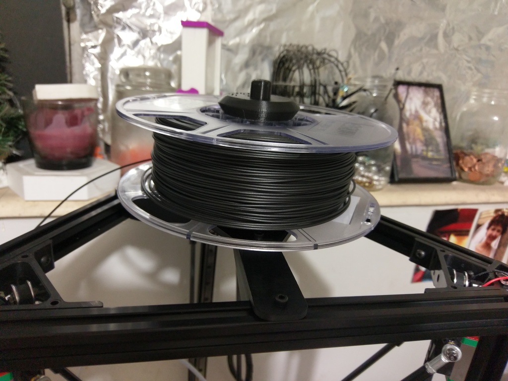 Universal stand-alone filament spool holder (Fully 3D-printable