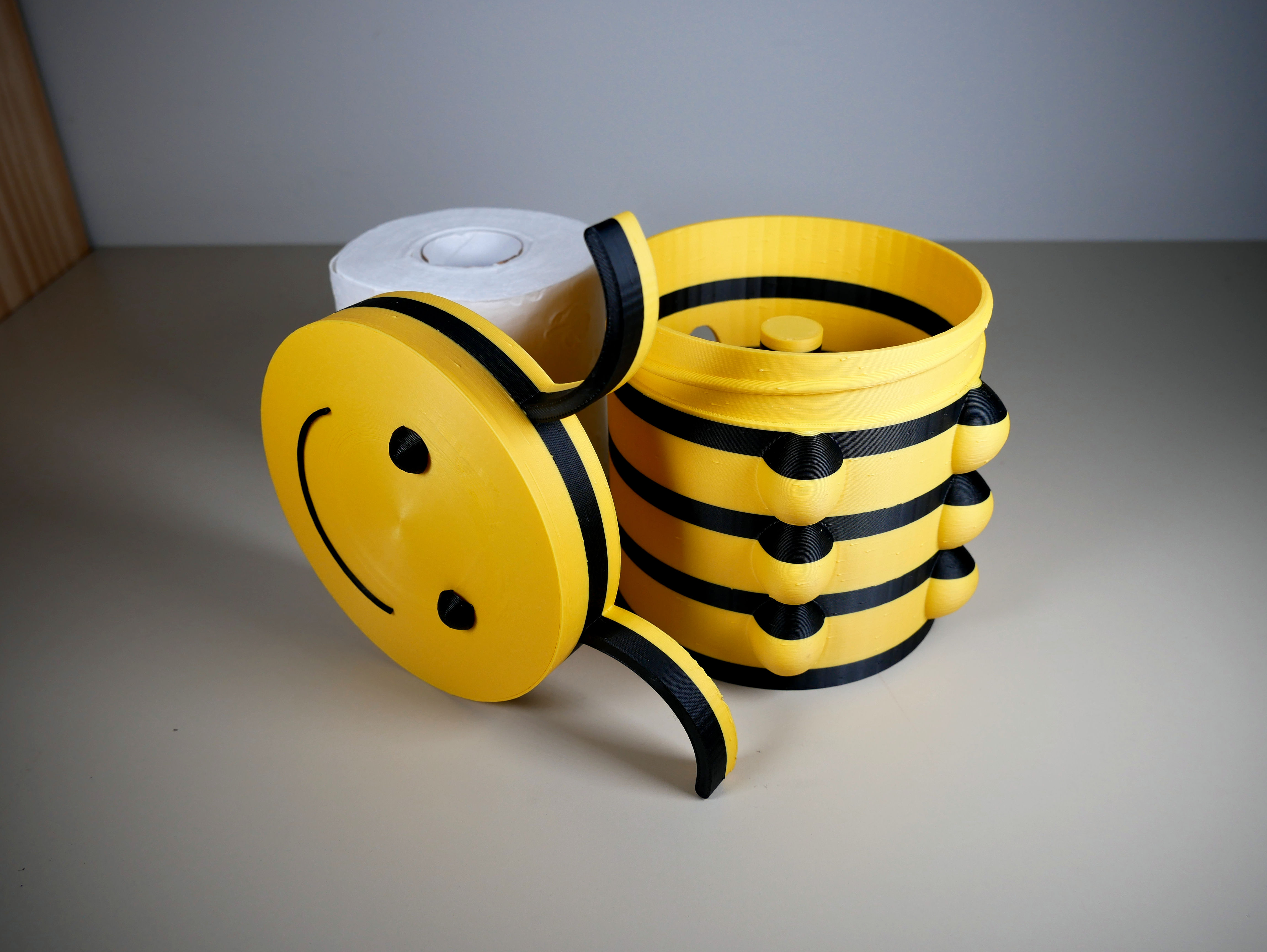 Miniatura 3 do modelo 3D Bumble Bee Tissue Box