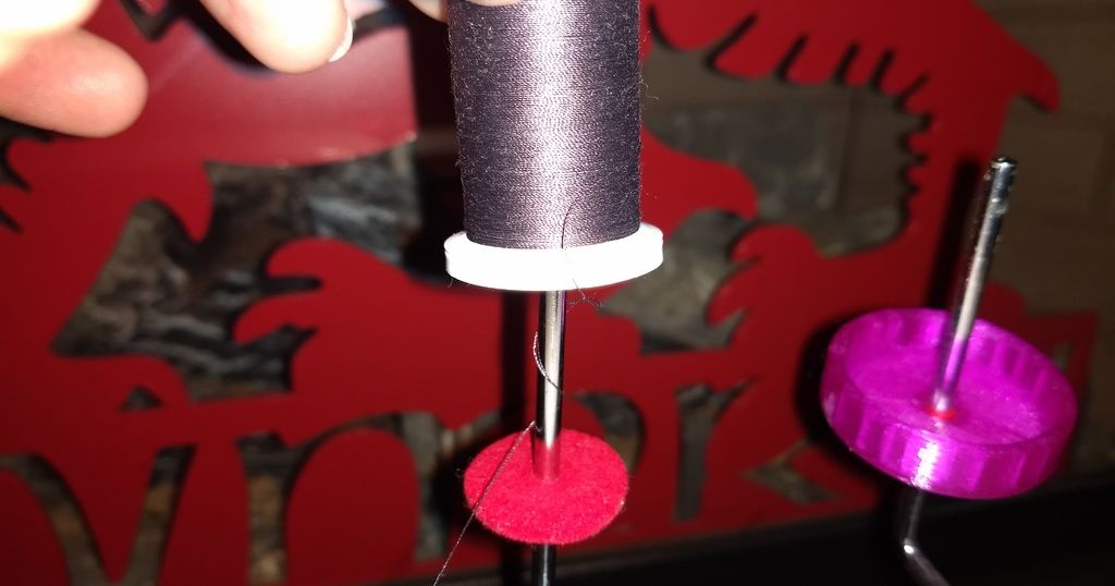 Thread Spool/Bobbin Keeper by spingoogL Download free STL model