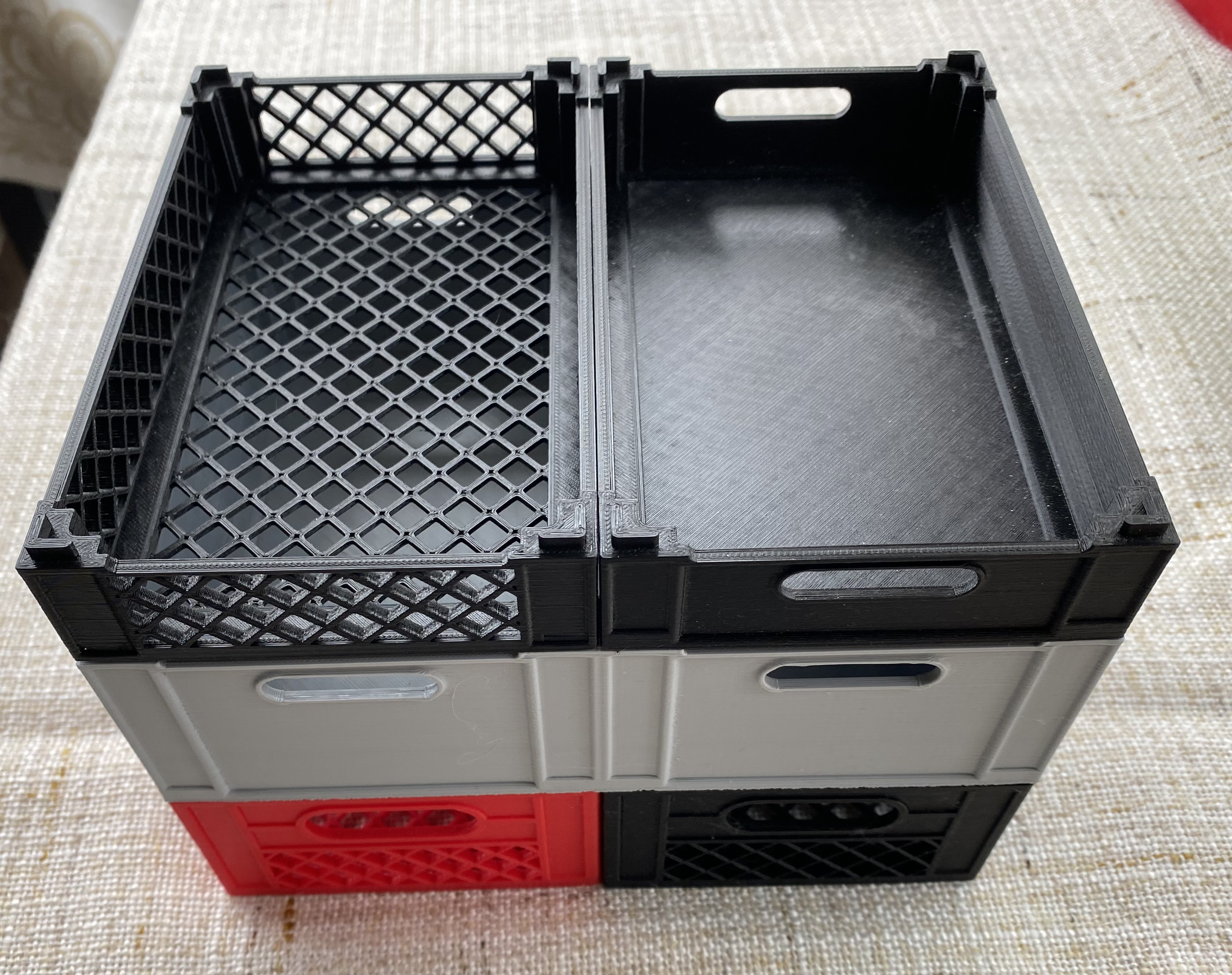Miniatura 5 do modelo 3D Stackable Box Big Version 4