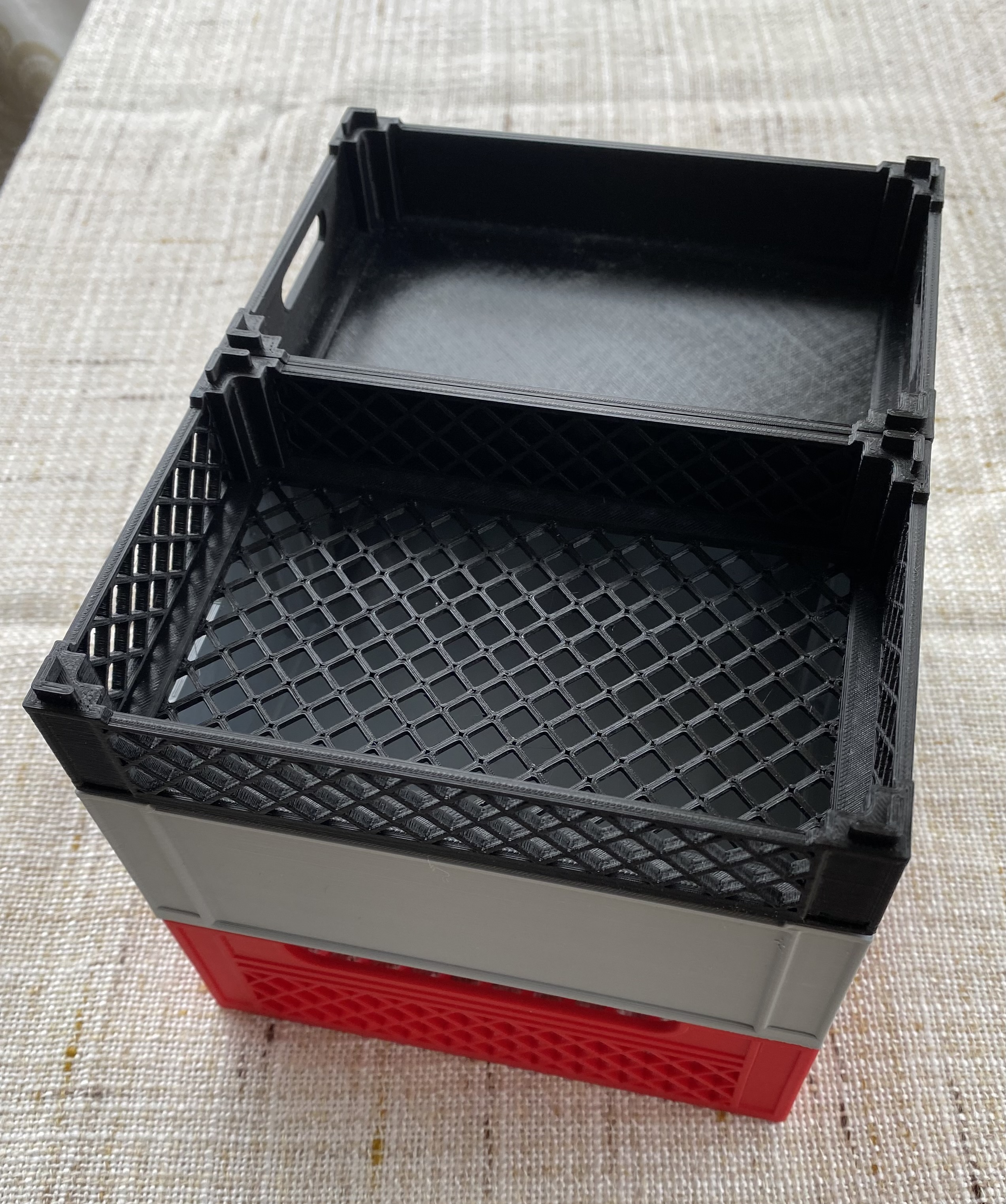Miniatura 6 do modelo 3D Stackable Box Big Version 4