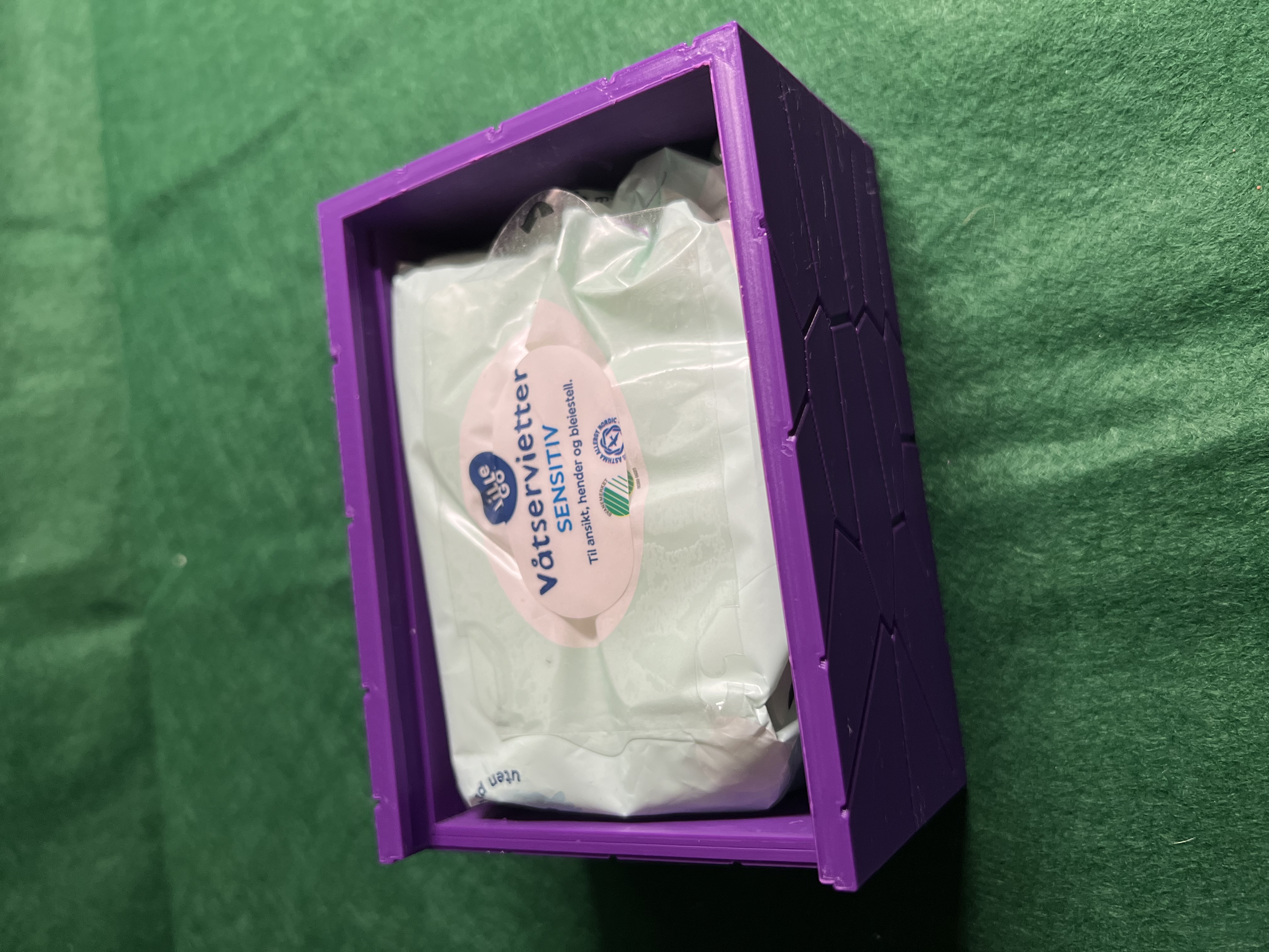 Miniatura 4 do modelo 3D Multipurpose tissue(or others) box