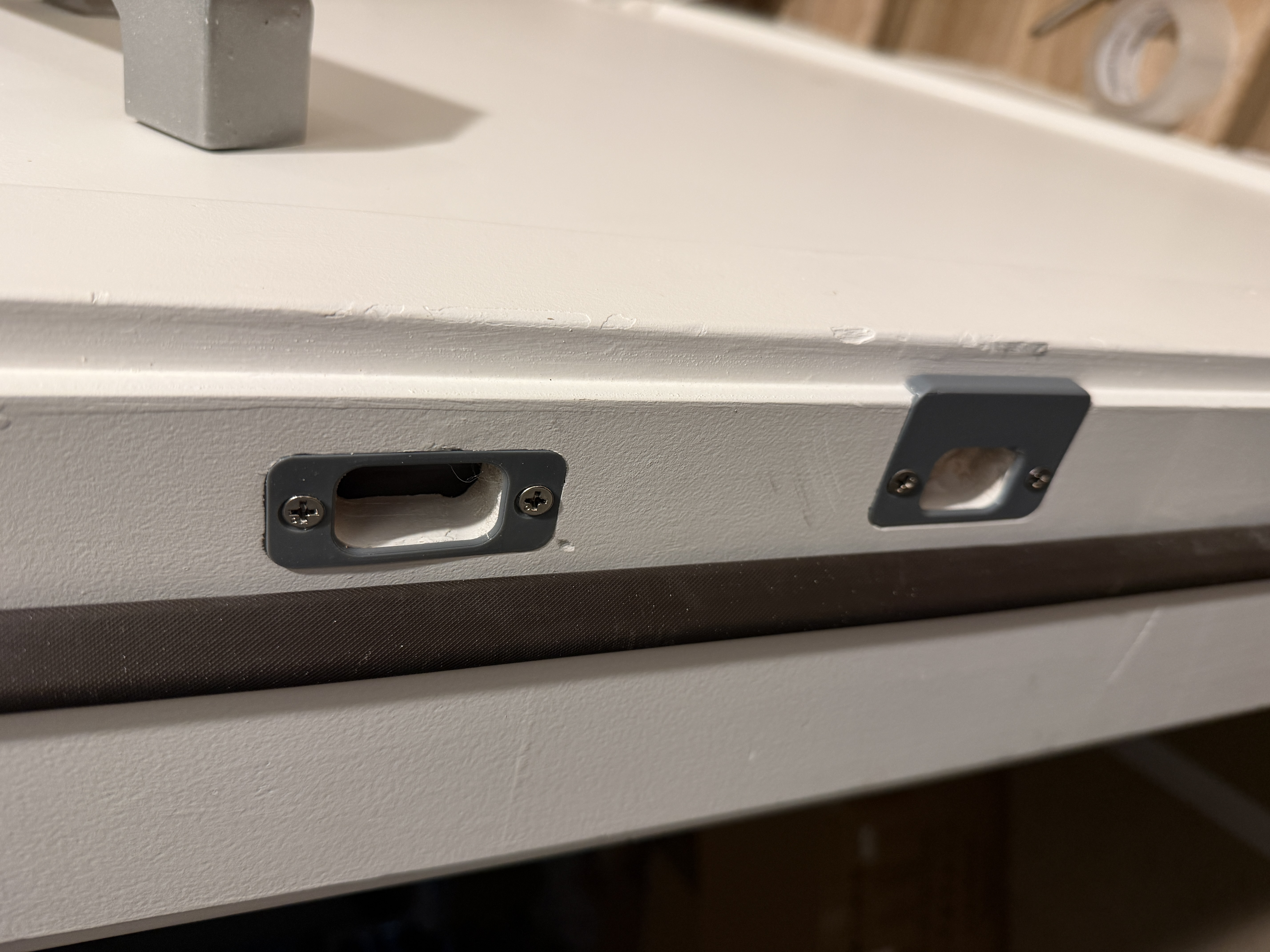 Door Latch/Strike Plate w/ hole - Parametric