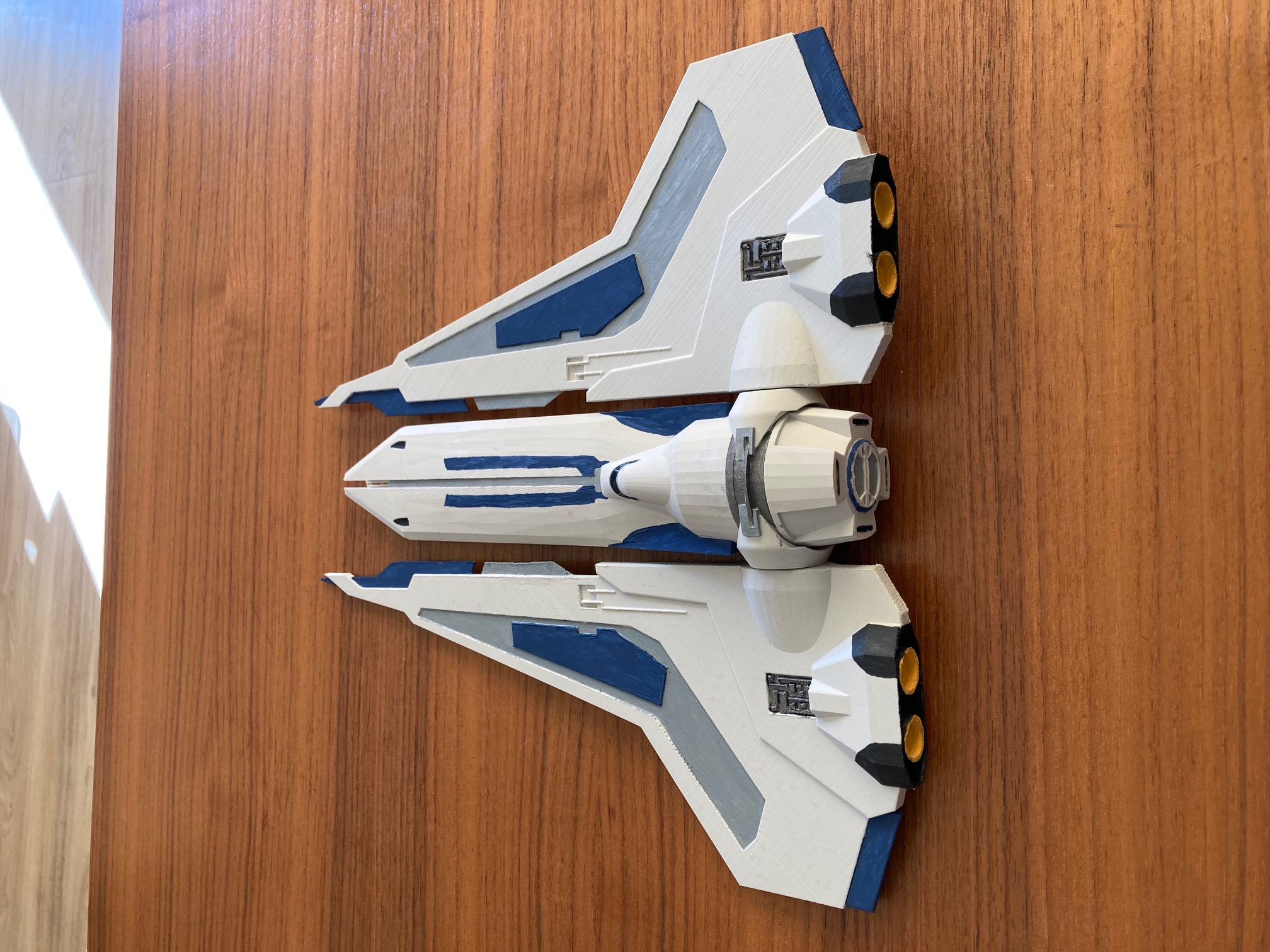 mandalorian-spaceship-kom-rk-class-bo-katan-gauntlet-star-wars-by