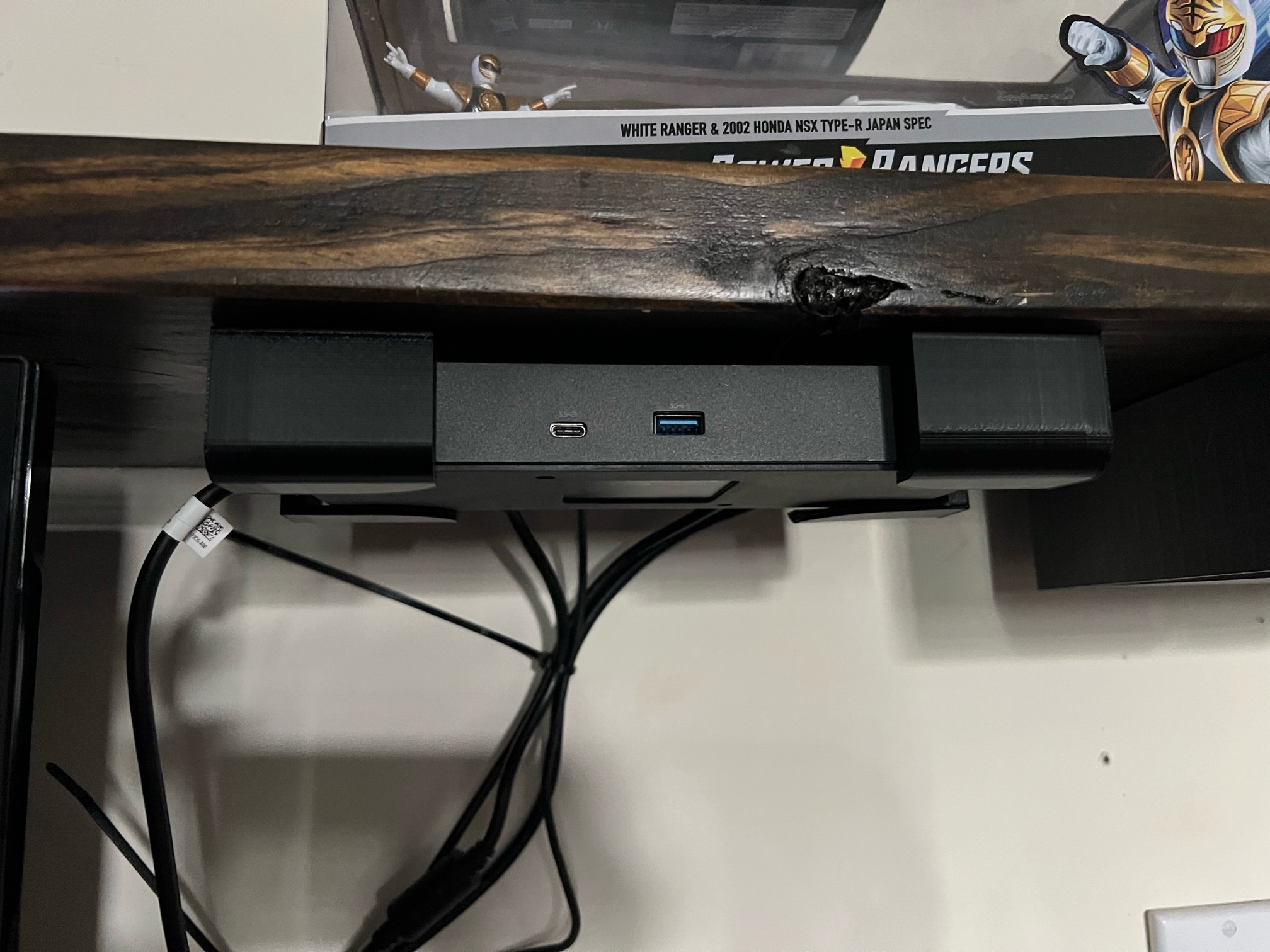 Dell Thunderbolt Dock Mounts