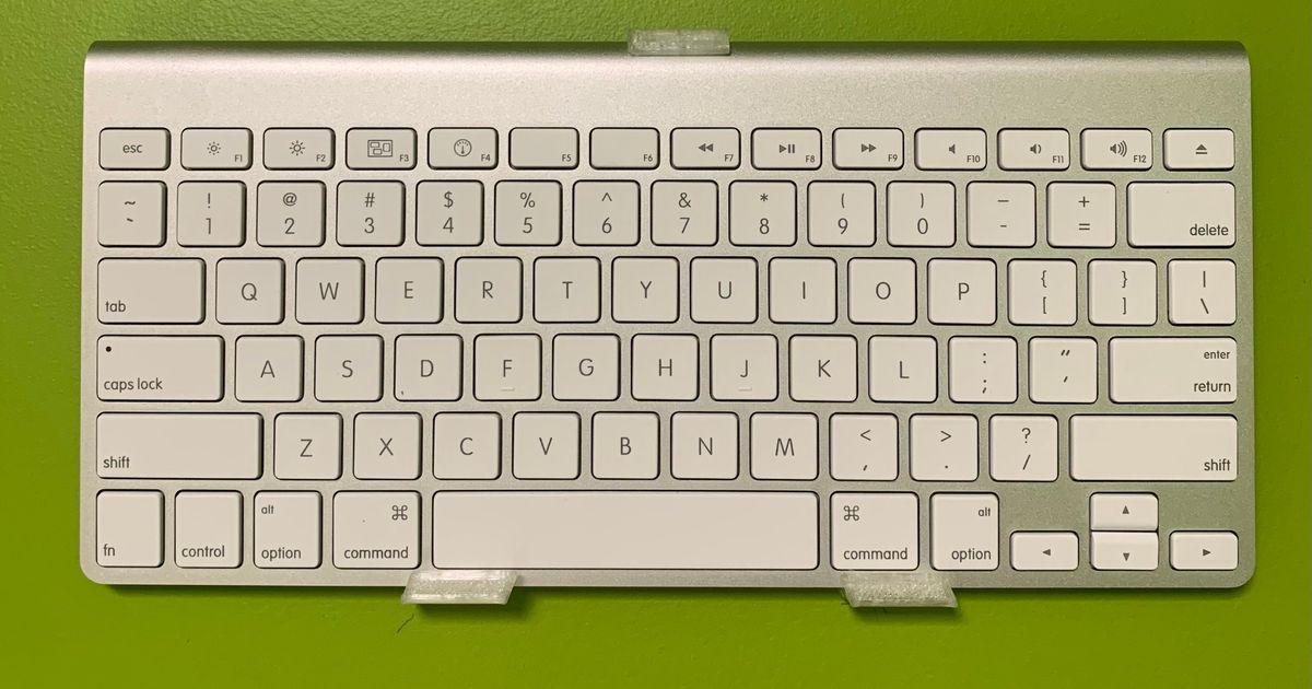 Apple Keyboard wall mount by tystevenson | Download free STL model