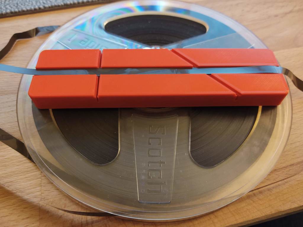 1/4 Inch Audio Tape Splicing Block