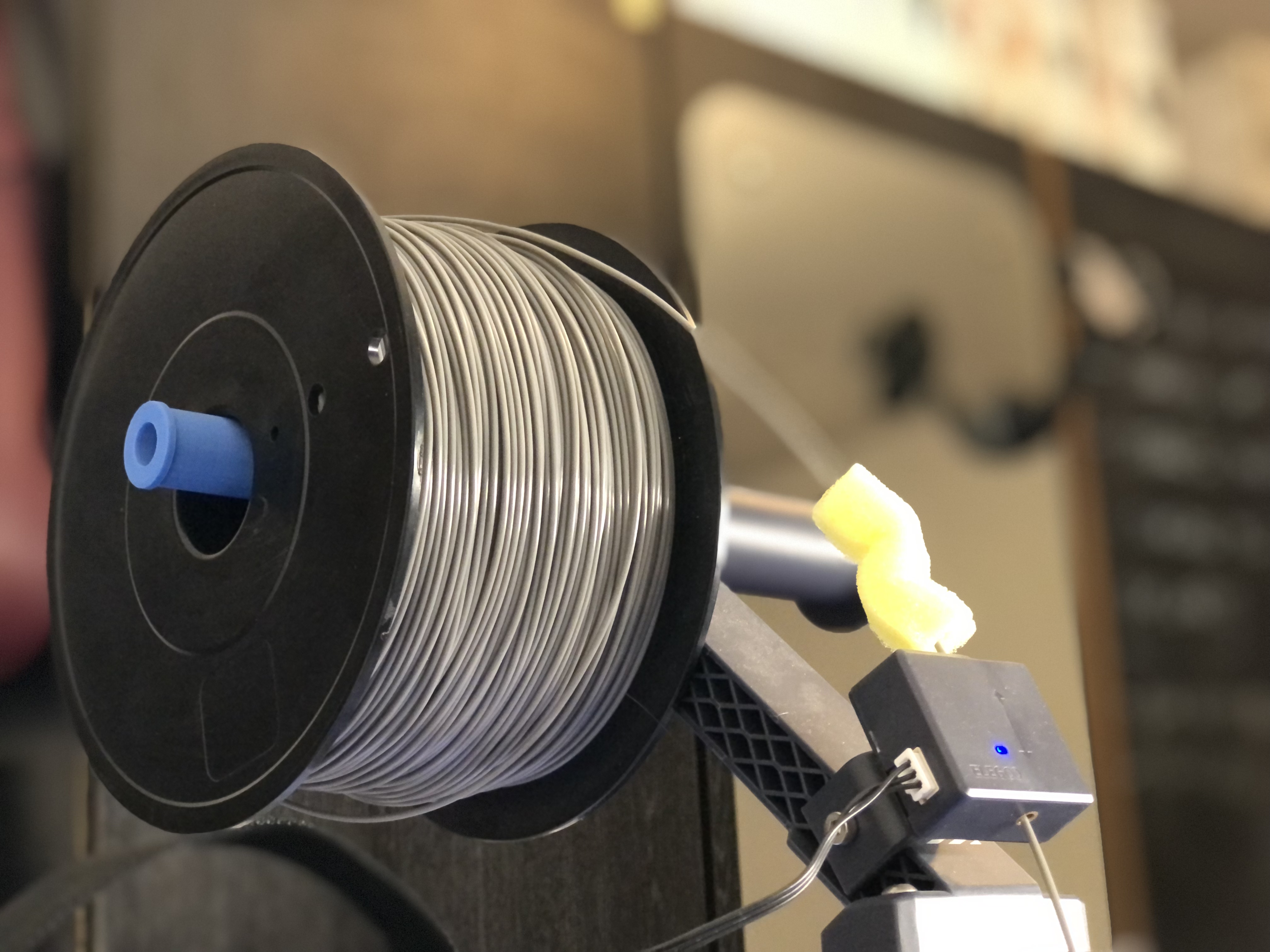 Neptune 3 Pro Spool Holder Axis Long and Thin by viktori Download