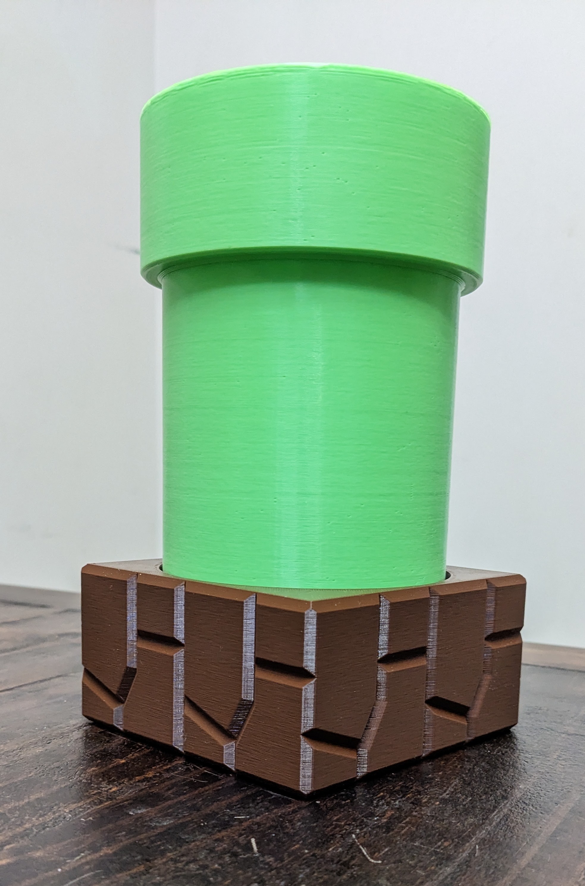 Block and Pipe Tissue Holder