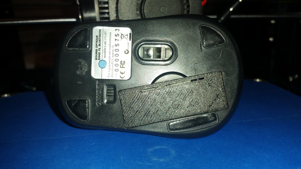 Wireless mouse battery cover by jonathan a download free stl model
