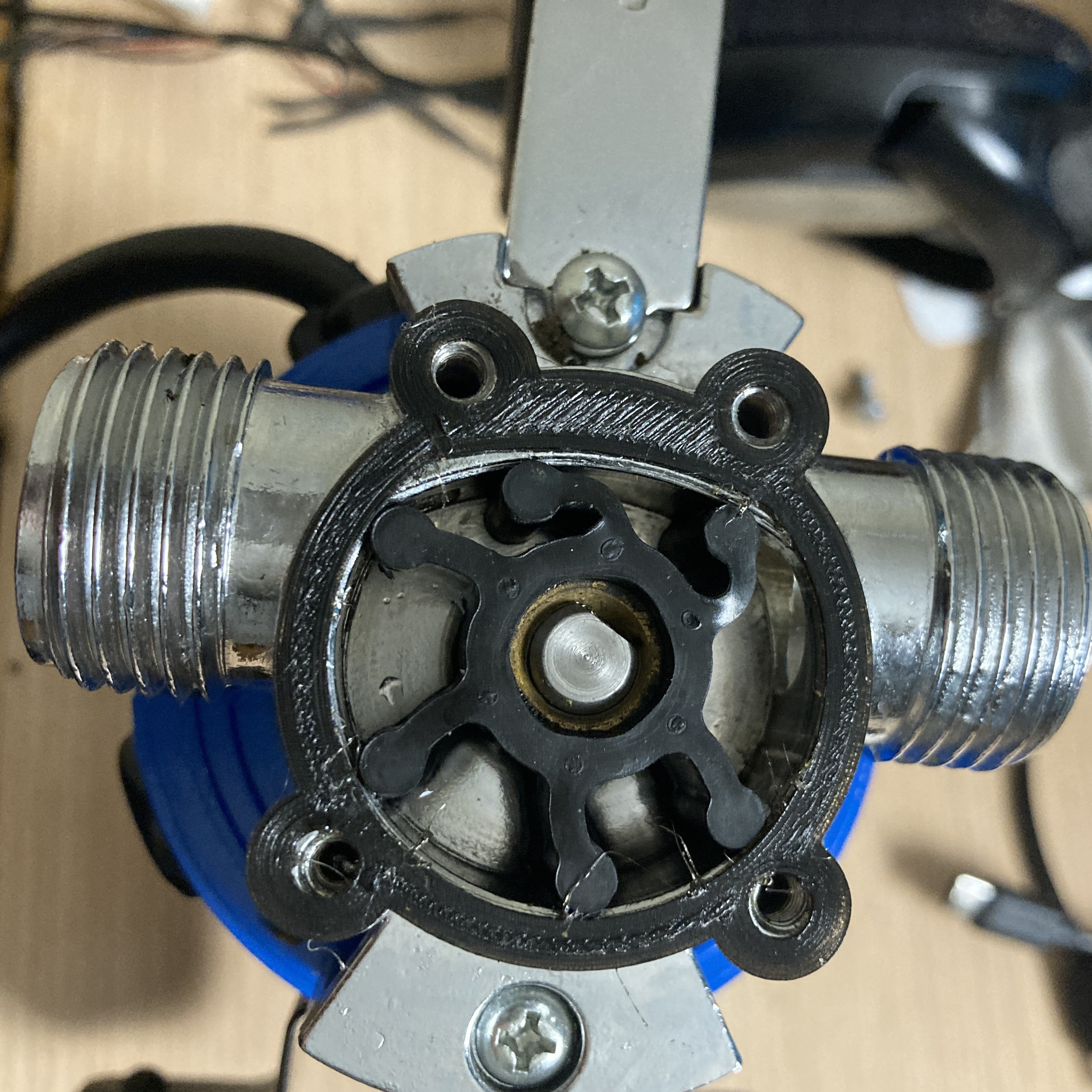 Gasket for a utility transfer pump