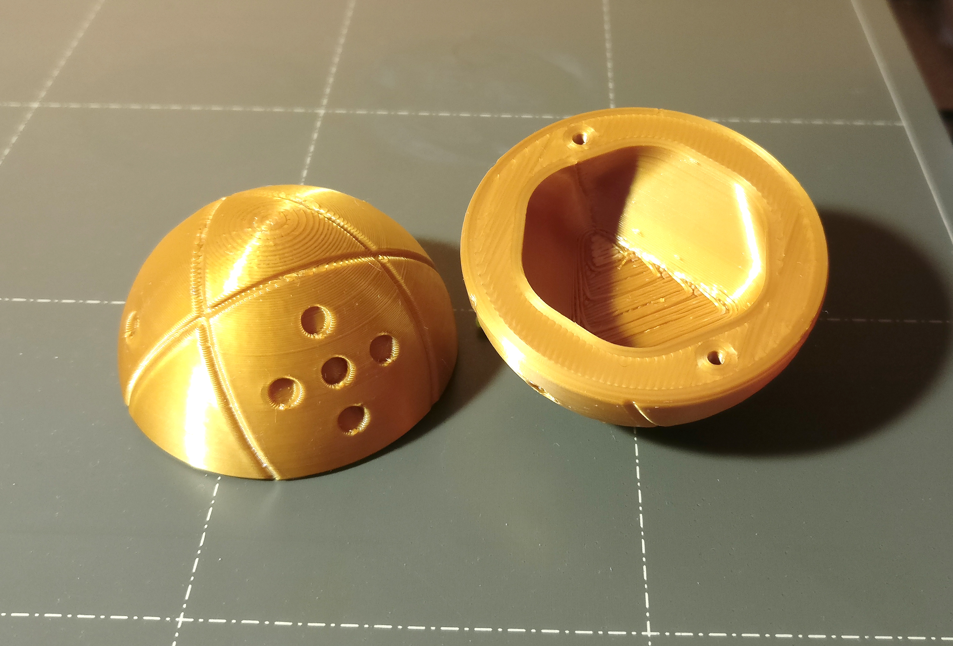 Miniatura 2 do modelo 3D A round dice?