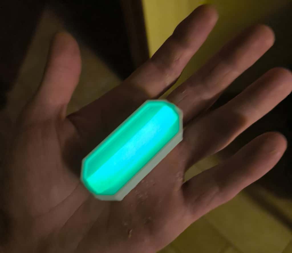 Radioactive bar pendant