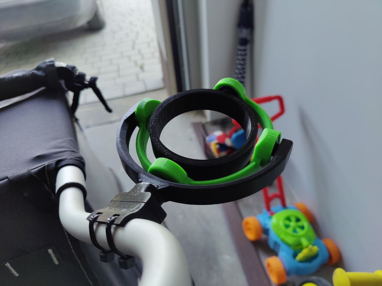 Gyroscopic Pram Coffee Holder Donkey clamp holder for Thule bicycle