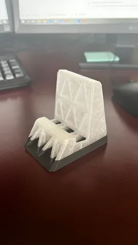 Geo phone stand