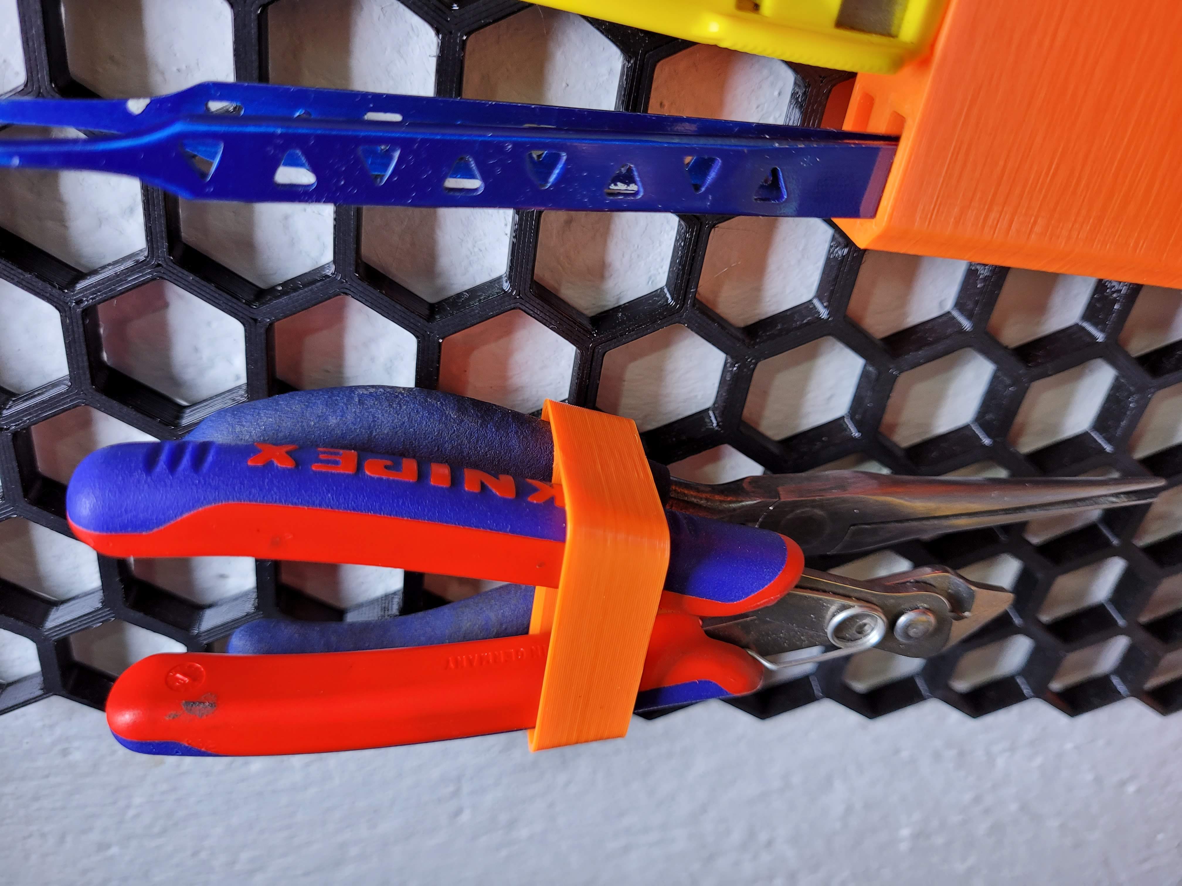 Double pliers holder for storage wall by Vladimír Waas