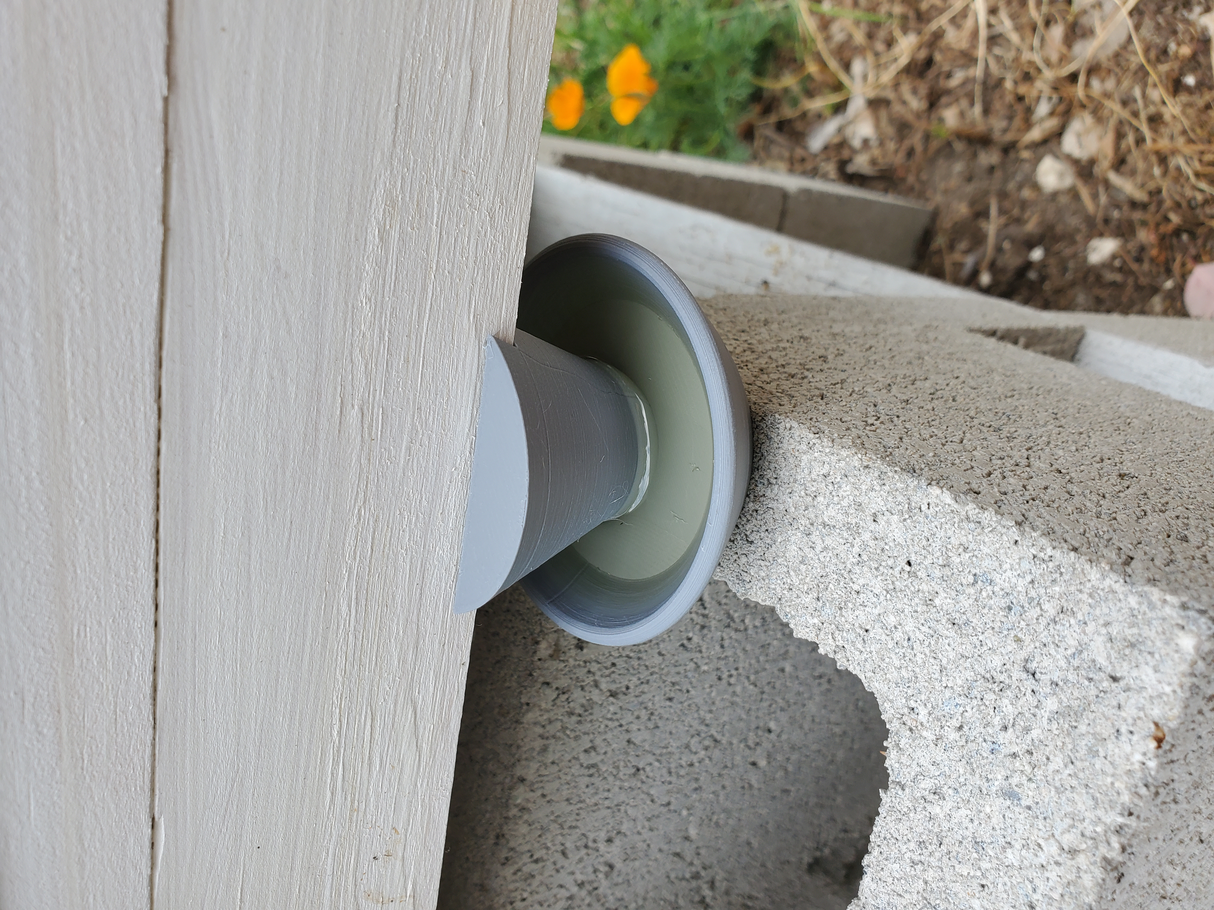 Bee Hive Ant Trap
