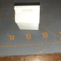 1/10 Scale Lunchbox