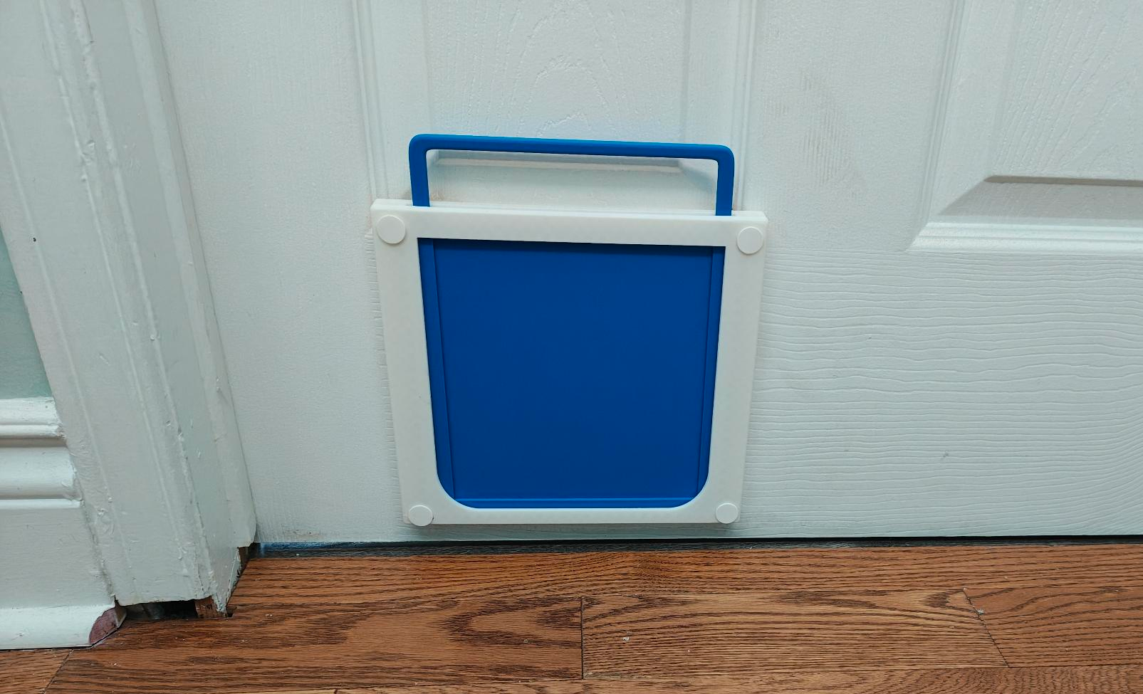 Silent Inside Cat Door — thumbnail 2