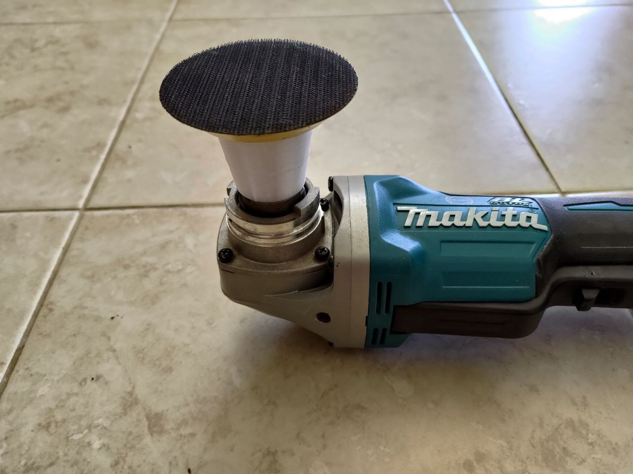 Sanding pad adapter for angle grinder and drill/impact by Shay