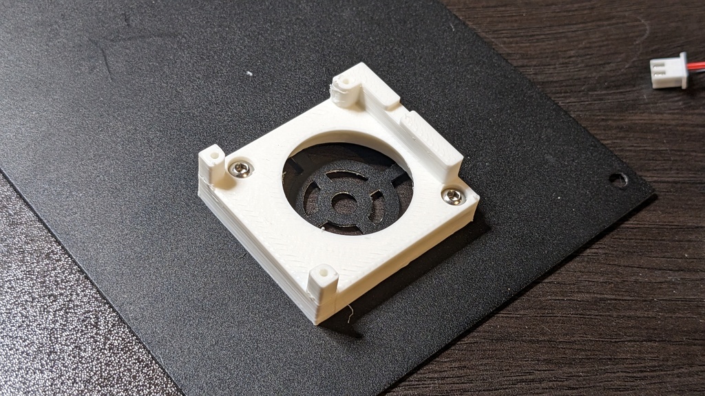 Miniatura 3 do modelo 3D Ender 3 Electronics Case 4010 Blower Adapter