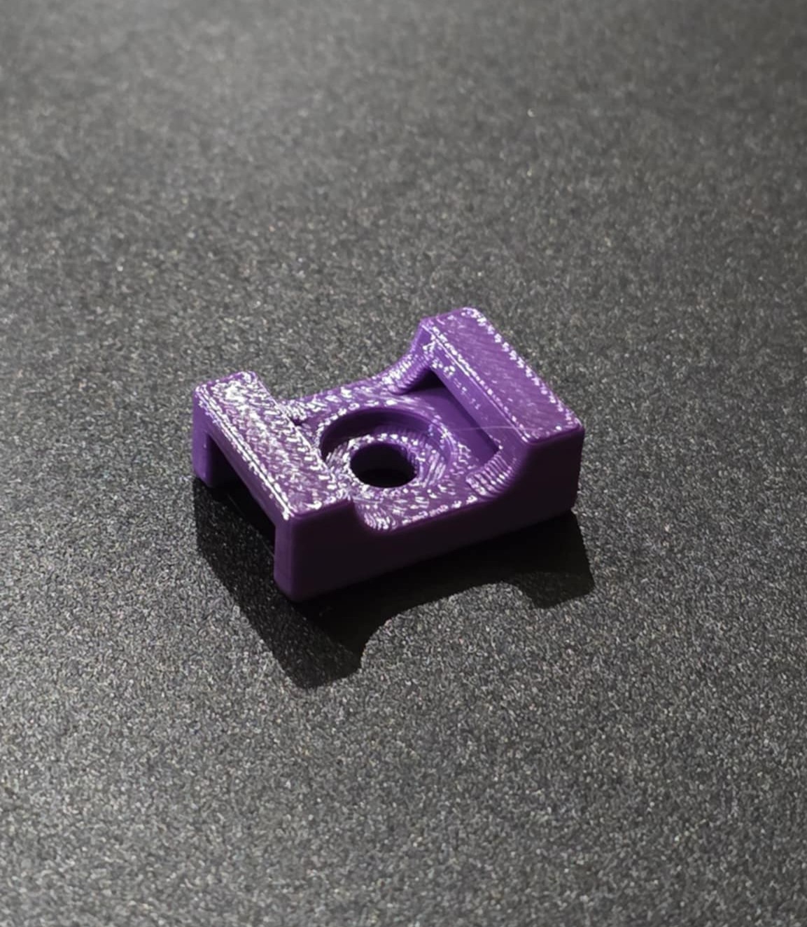 Cable Zip Tie Mounting Clip — miniatura 3