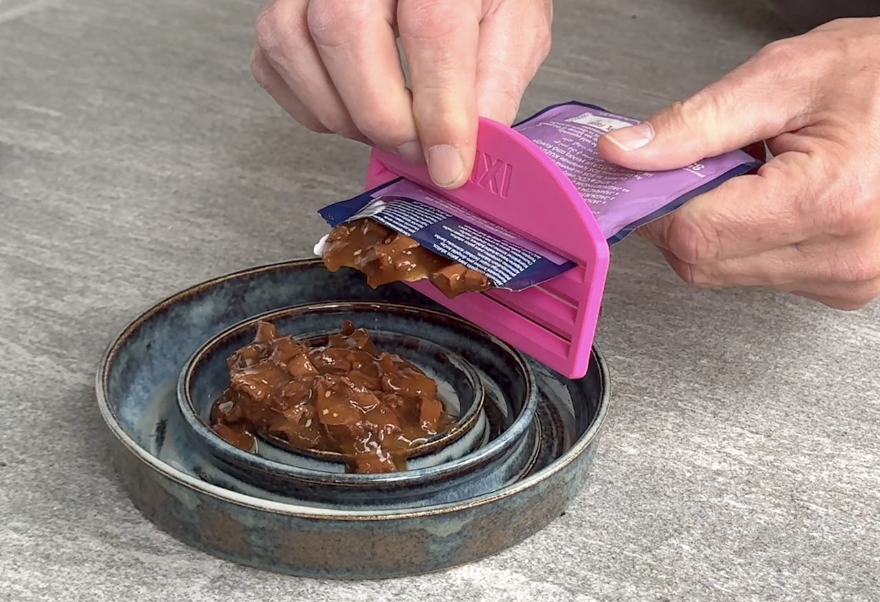 Cat Food Bag Squeezer