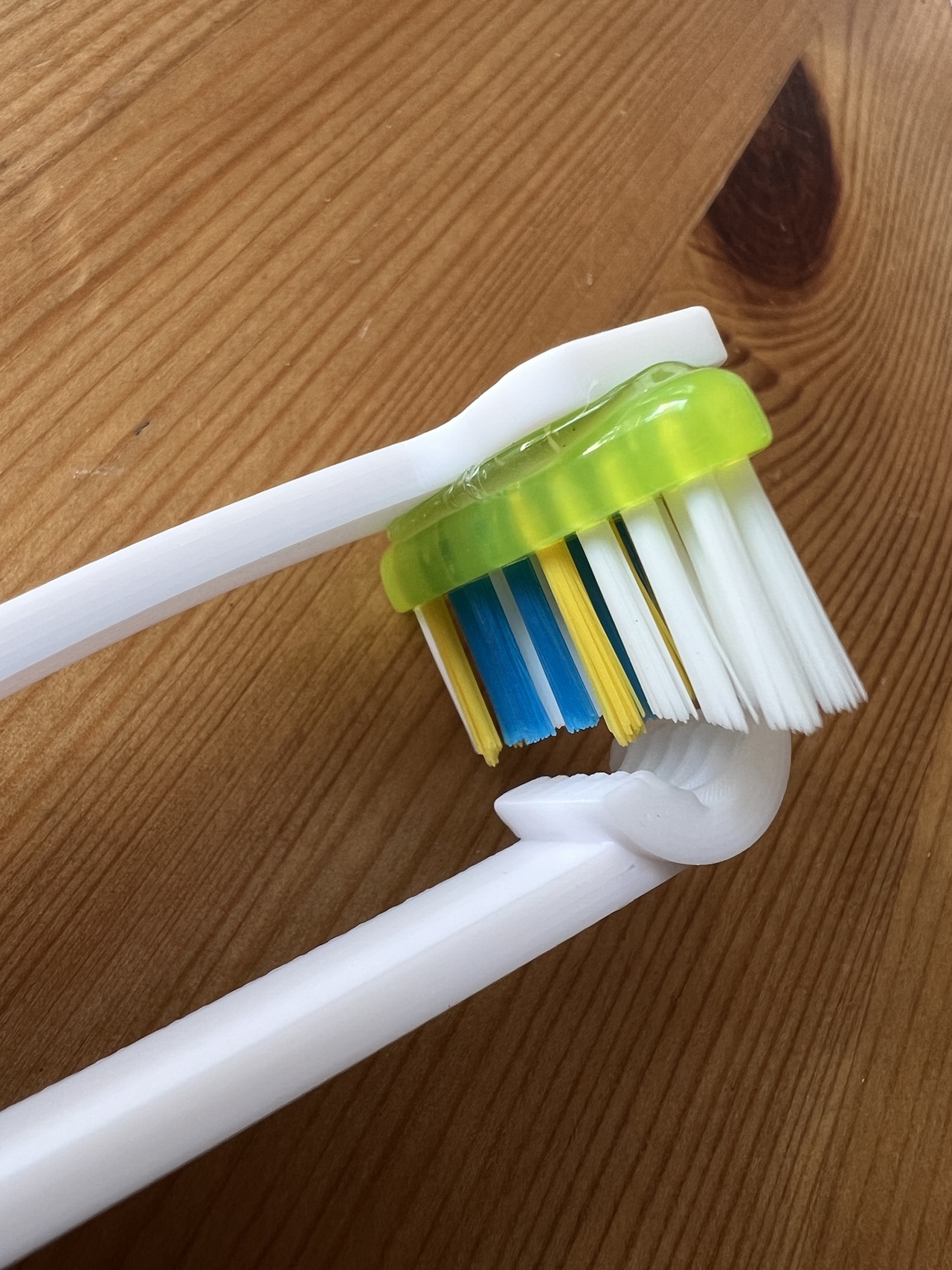 super-screw-scrubber-a-sensational-solution-for-sparkling-screws