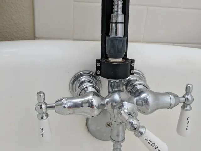 Shower hose spanner