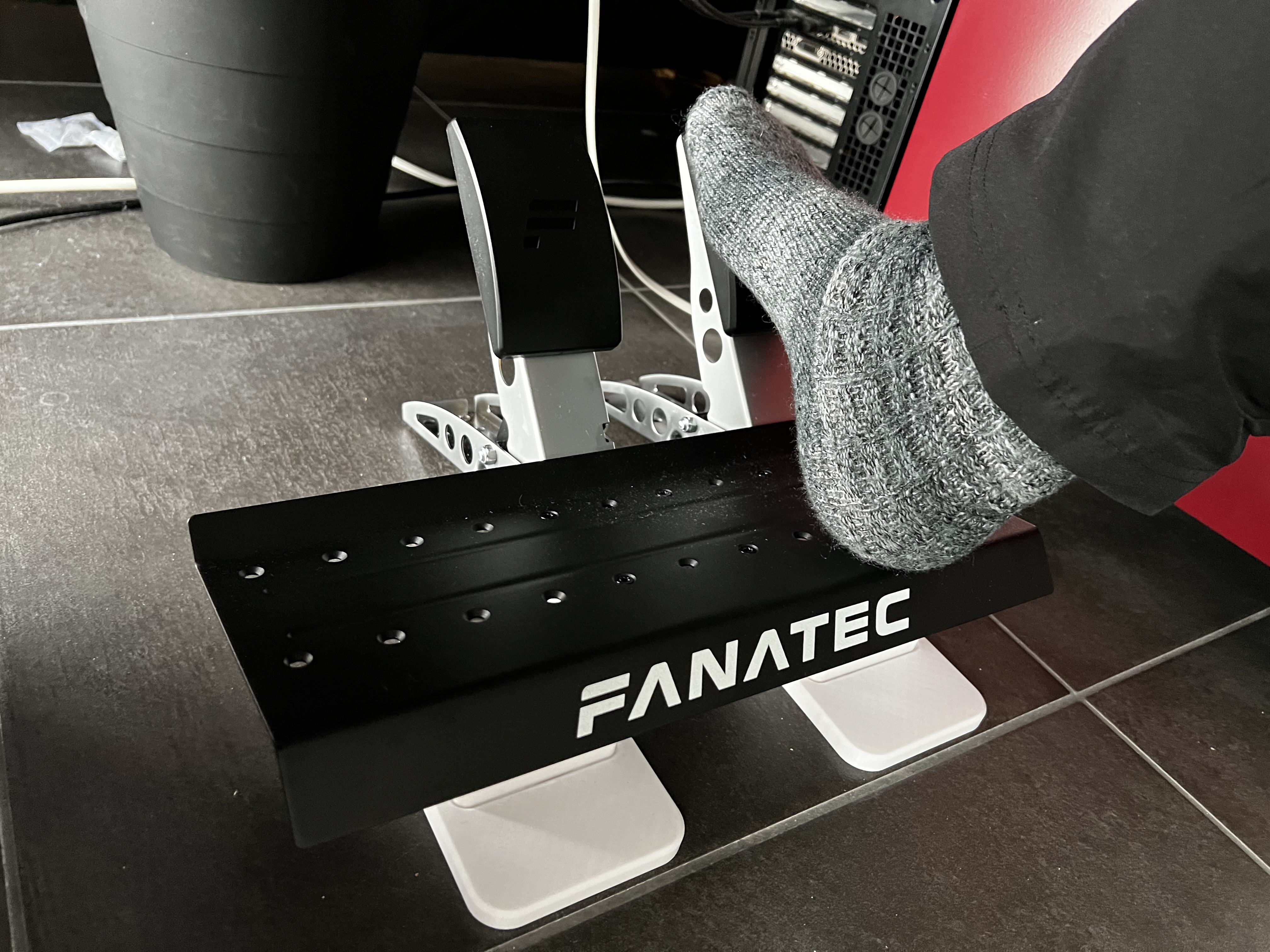 angle brackets for Fanatec CSL pedals