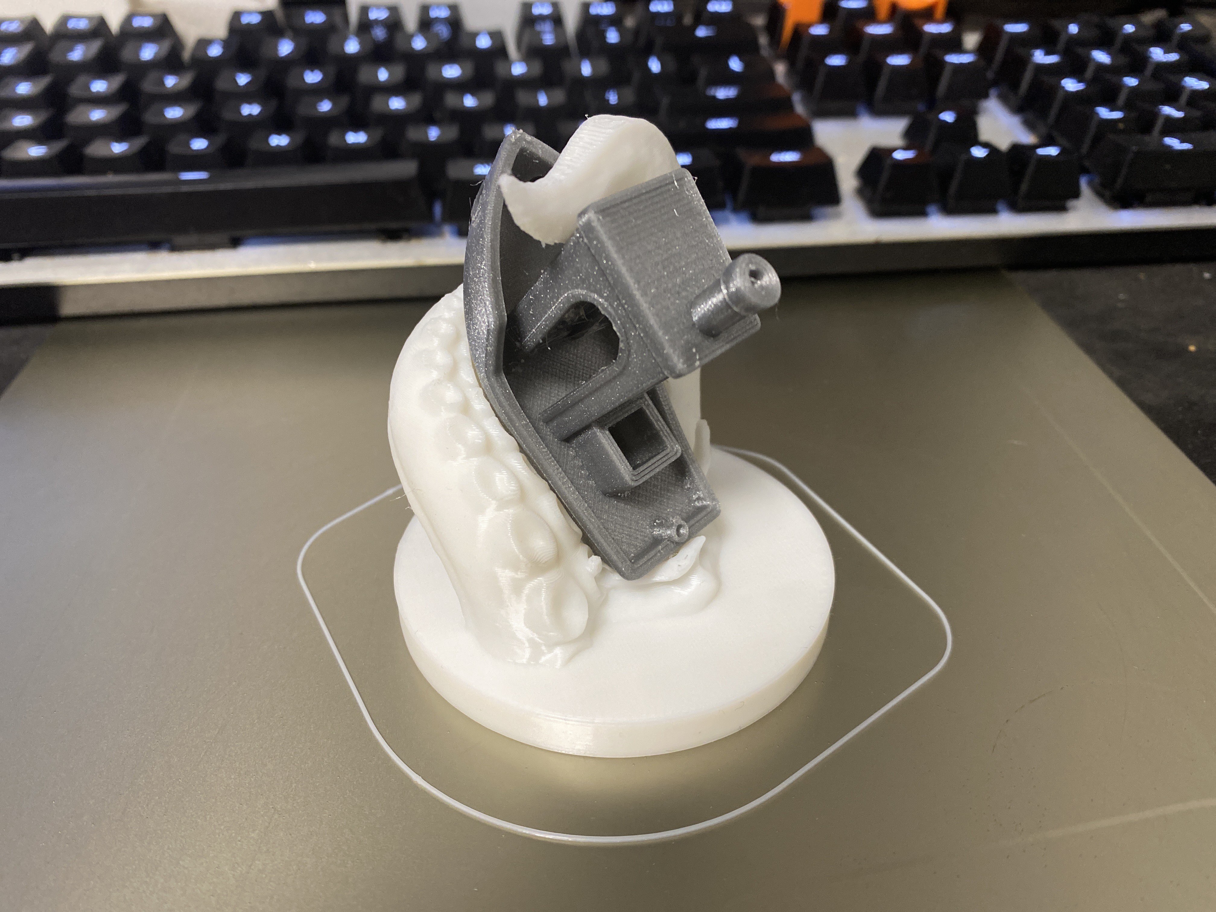 Benchy stand 3D model thumbnail