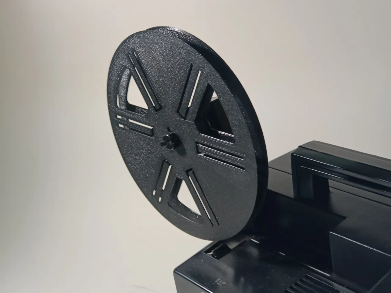 8mm/Super8 Film Projector Reel - Autoloading by Adasf
