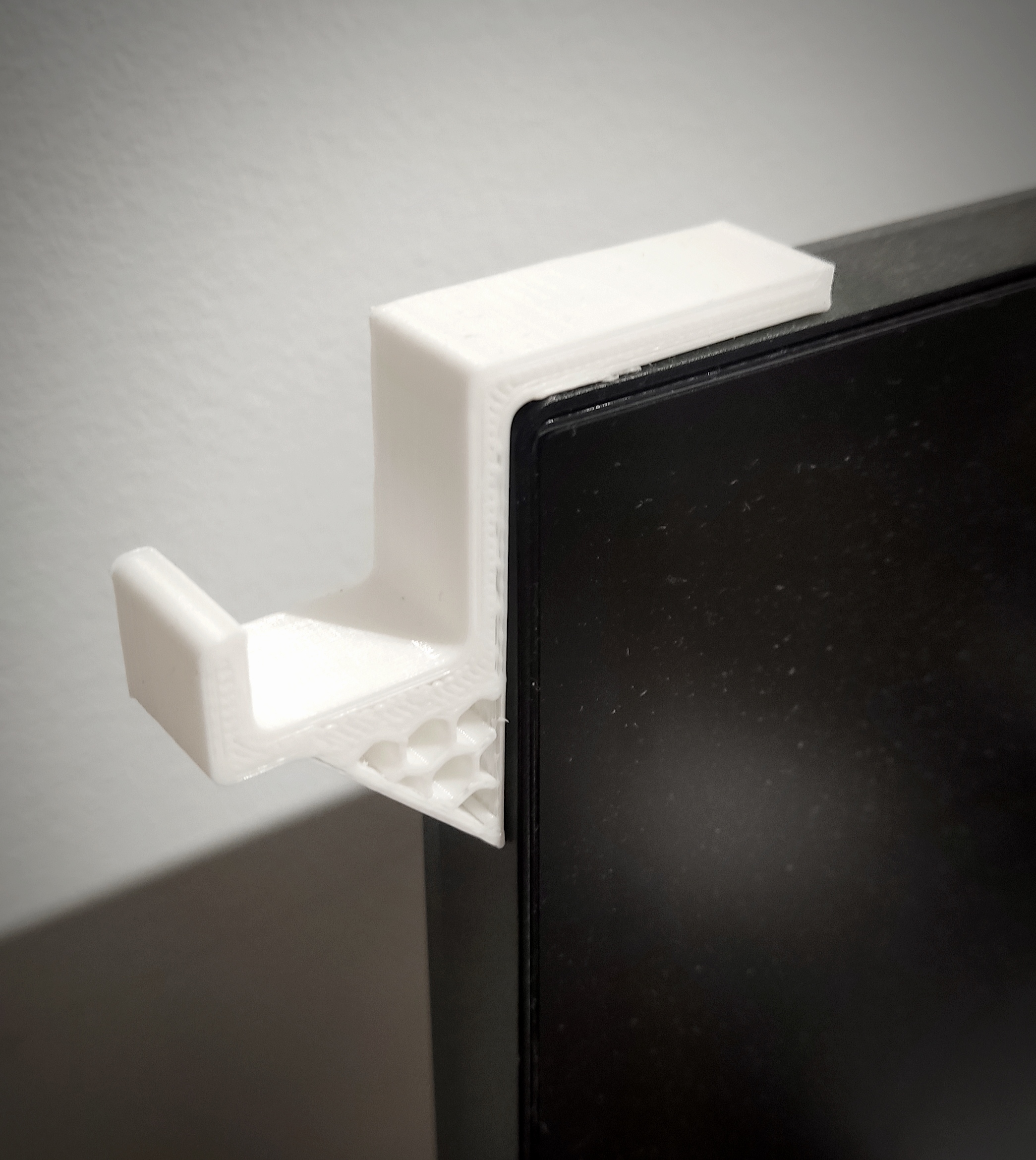 soporte-simple-de-auriculares-para-monitor-by-t-1000-download-free