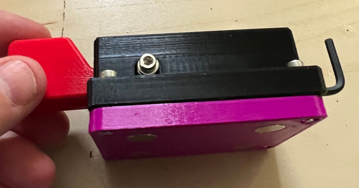 cw-morse-series-37-morse-key-magnetic-base-by-rik-kershaw-moore
