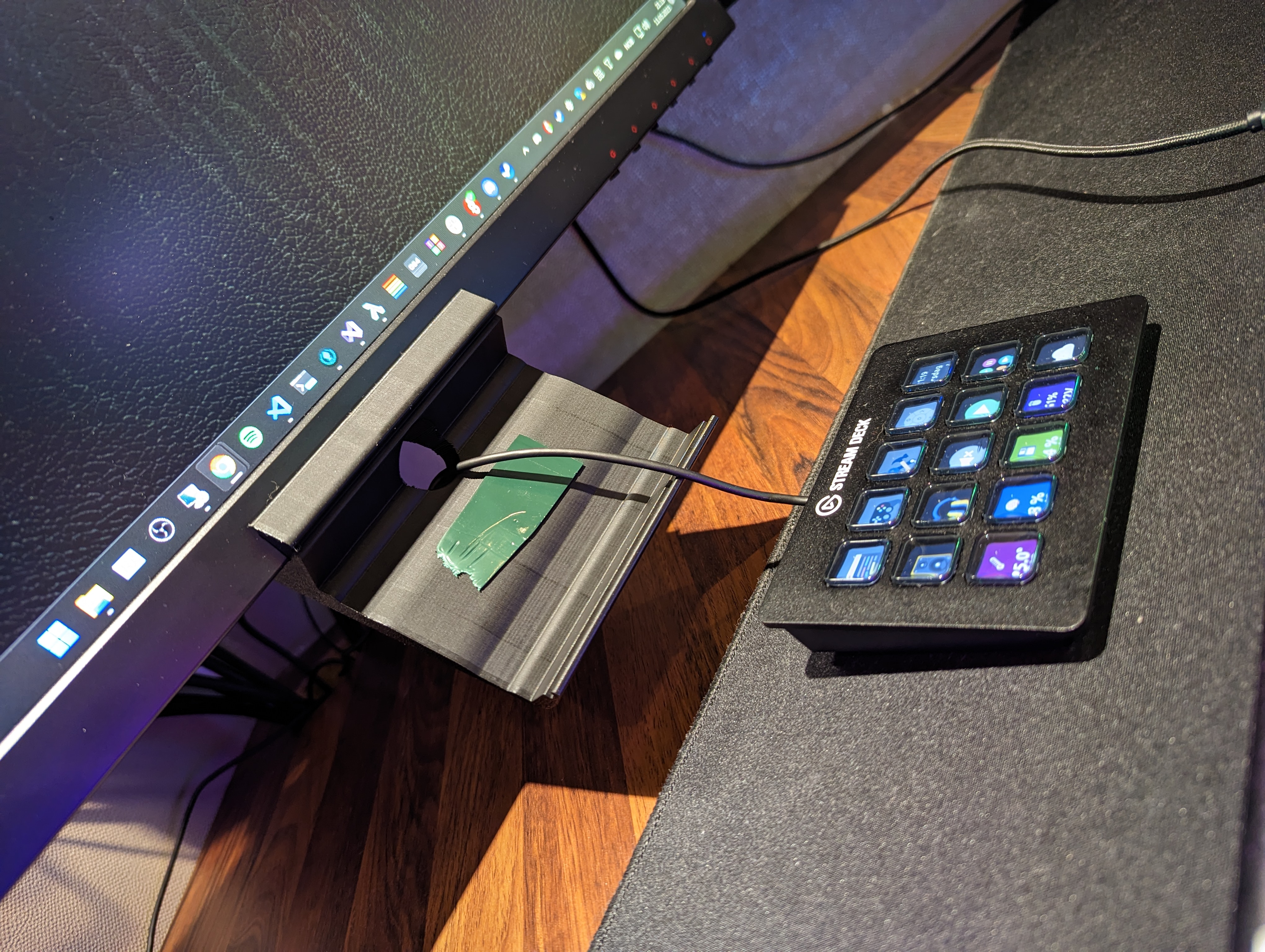 Miniatura 7 do modelo 3D Stream Deck LCD Dock/Mount