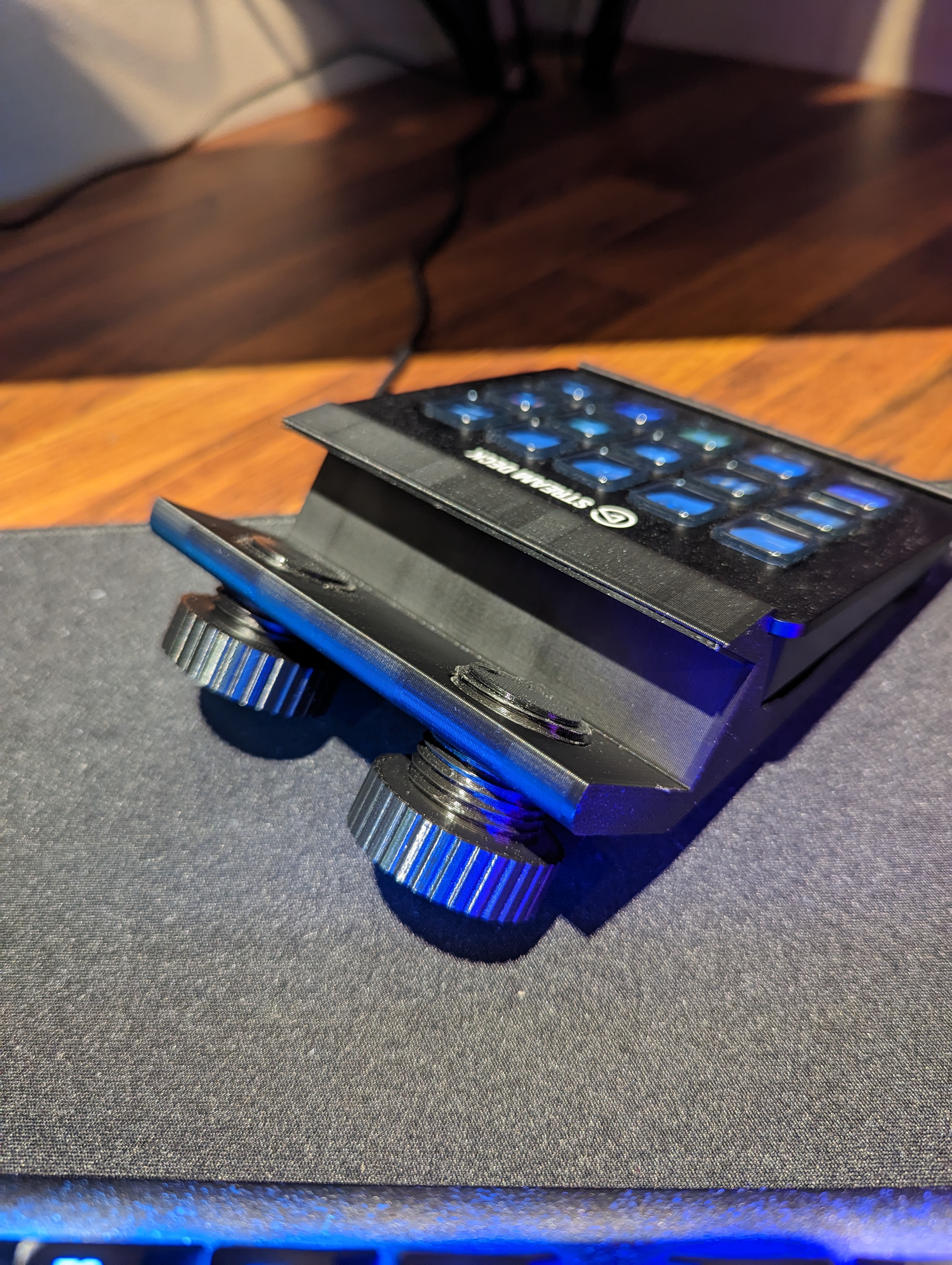 Miniatura 2 do modelo 3D Stream Deck LCD Dock/Mount