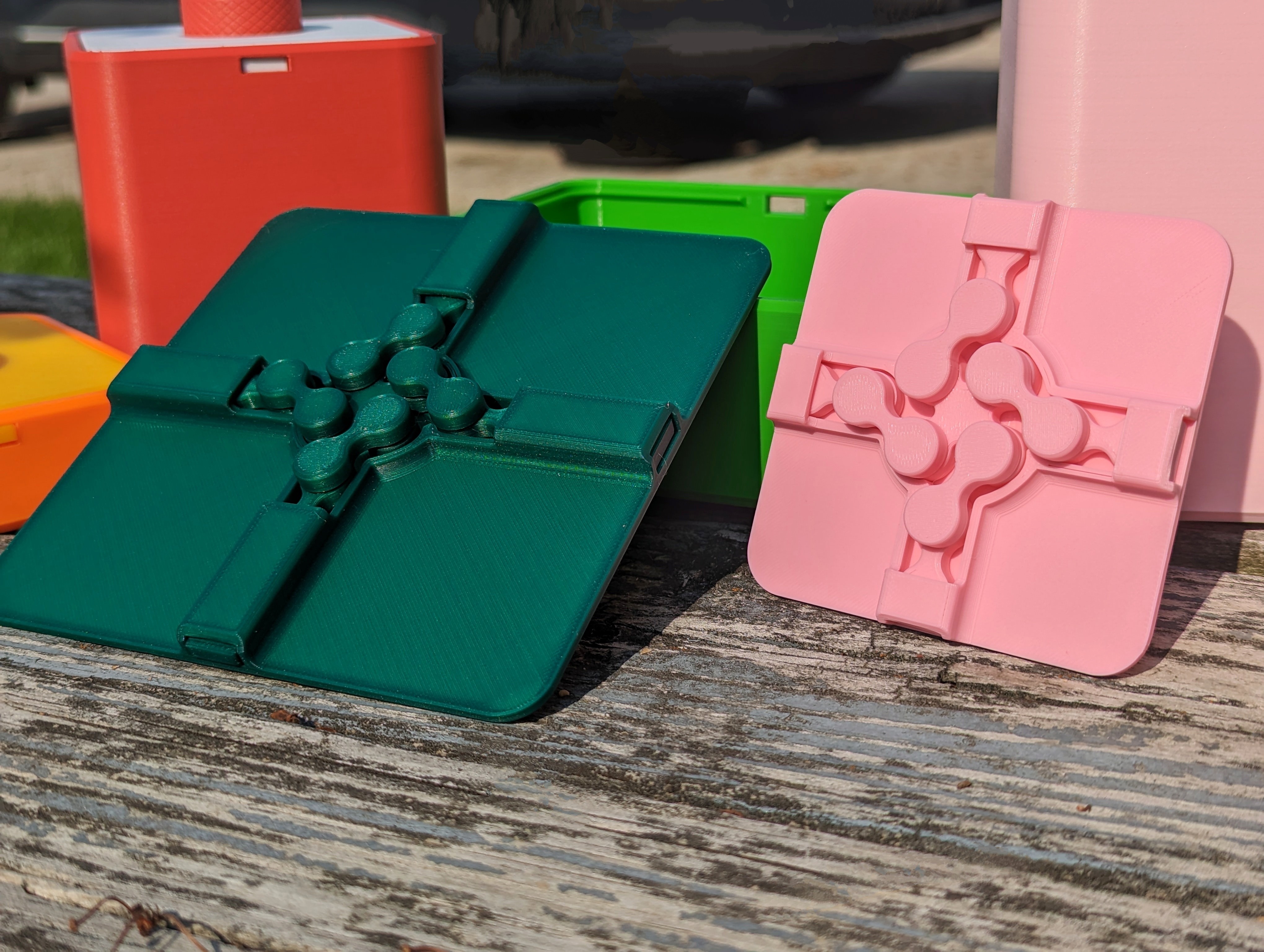 Mechanically Locking Container By JamesThePrinter Download Free STL mechanically-locking-container-by-jamestheprinter-download-free-stl