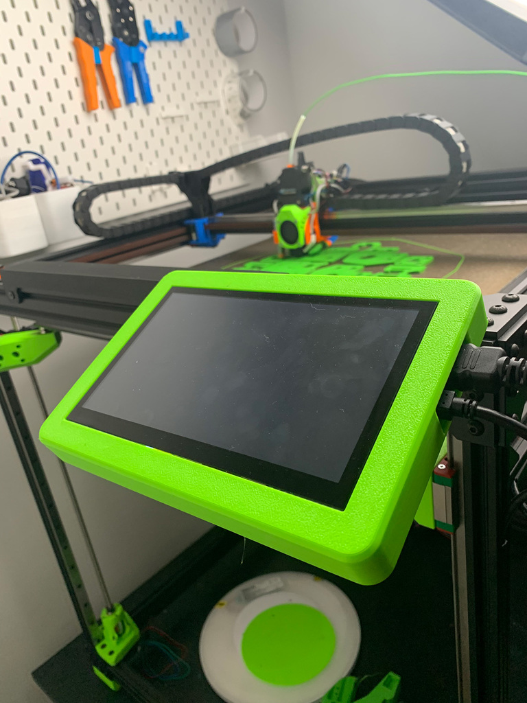Sunfounder 7" display case + Articulating Arm