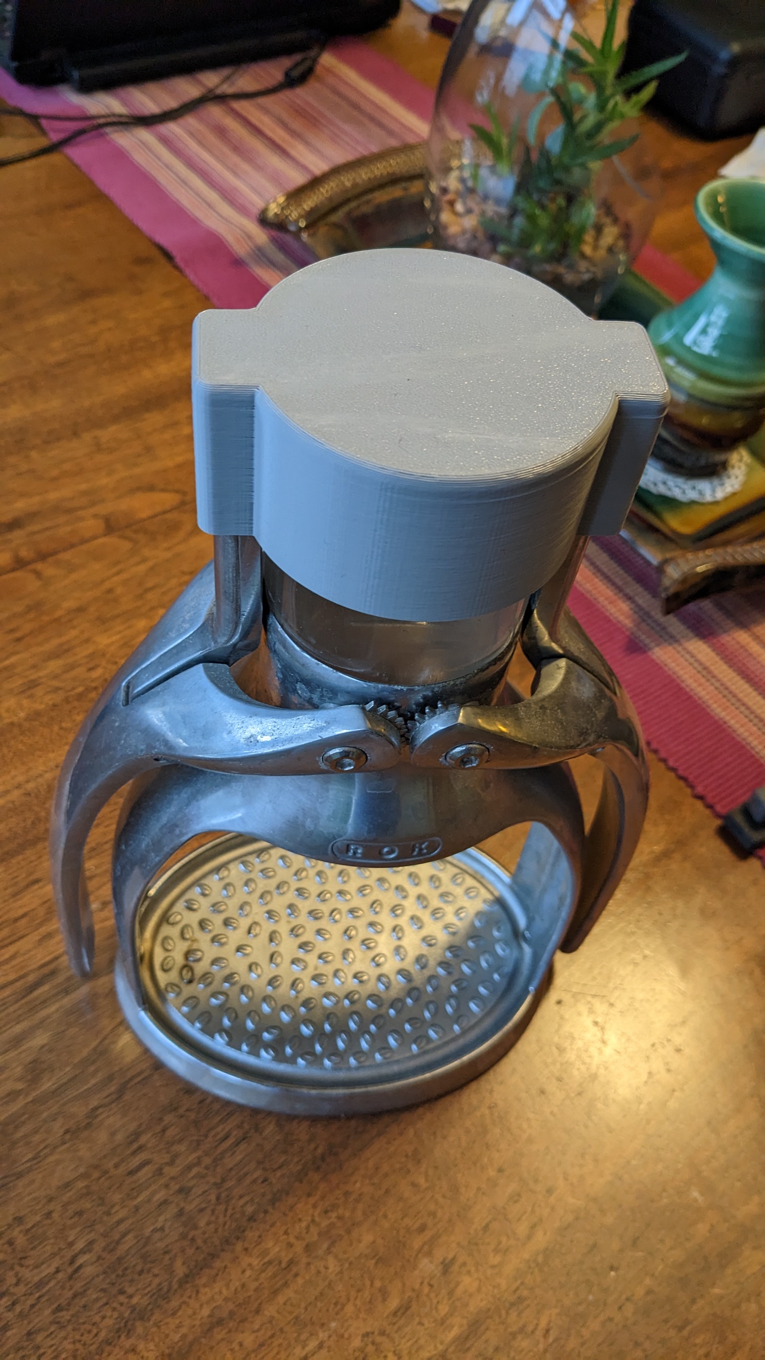 ROK dust cover