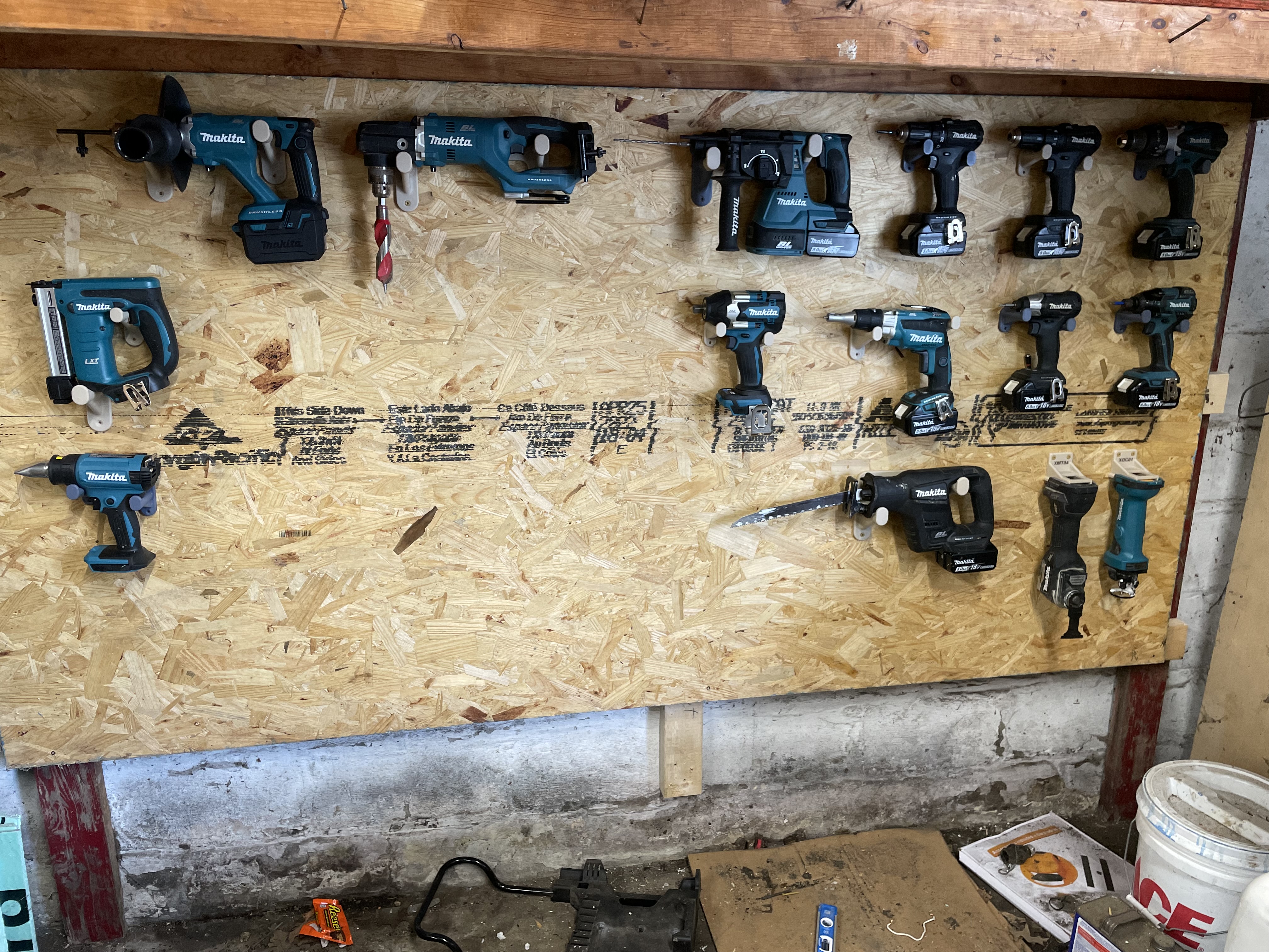 makita tool holders ( 19 various)