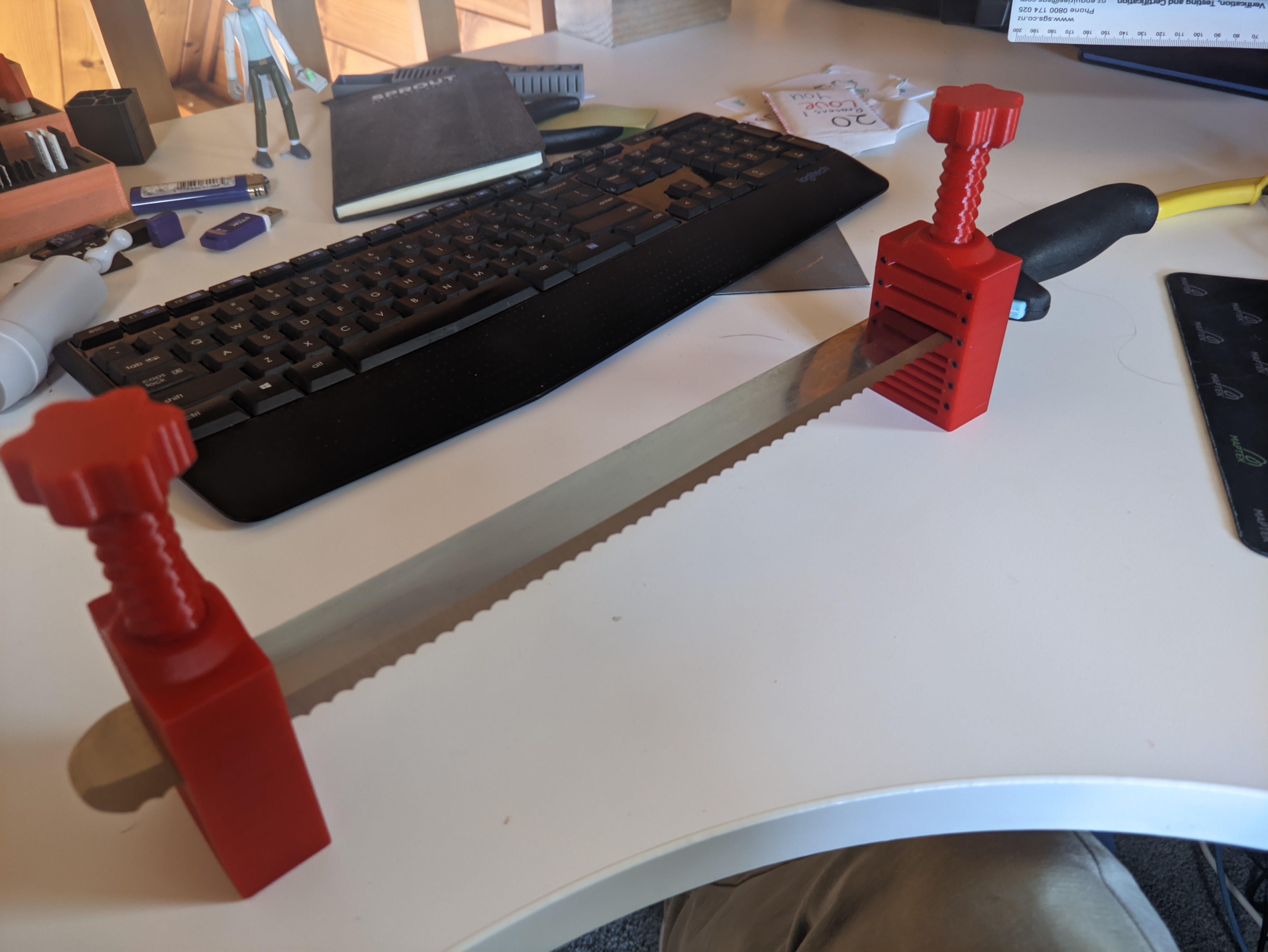 Cake Leveler knife block
