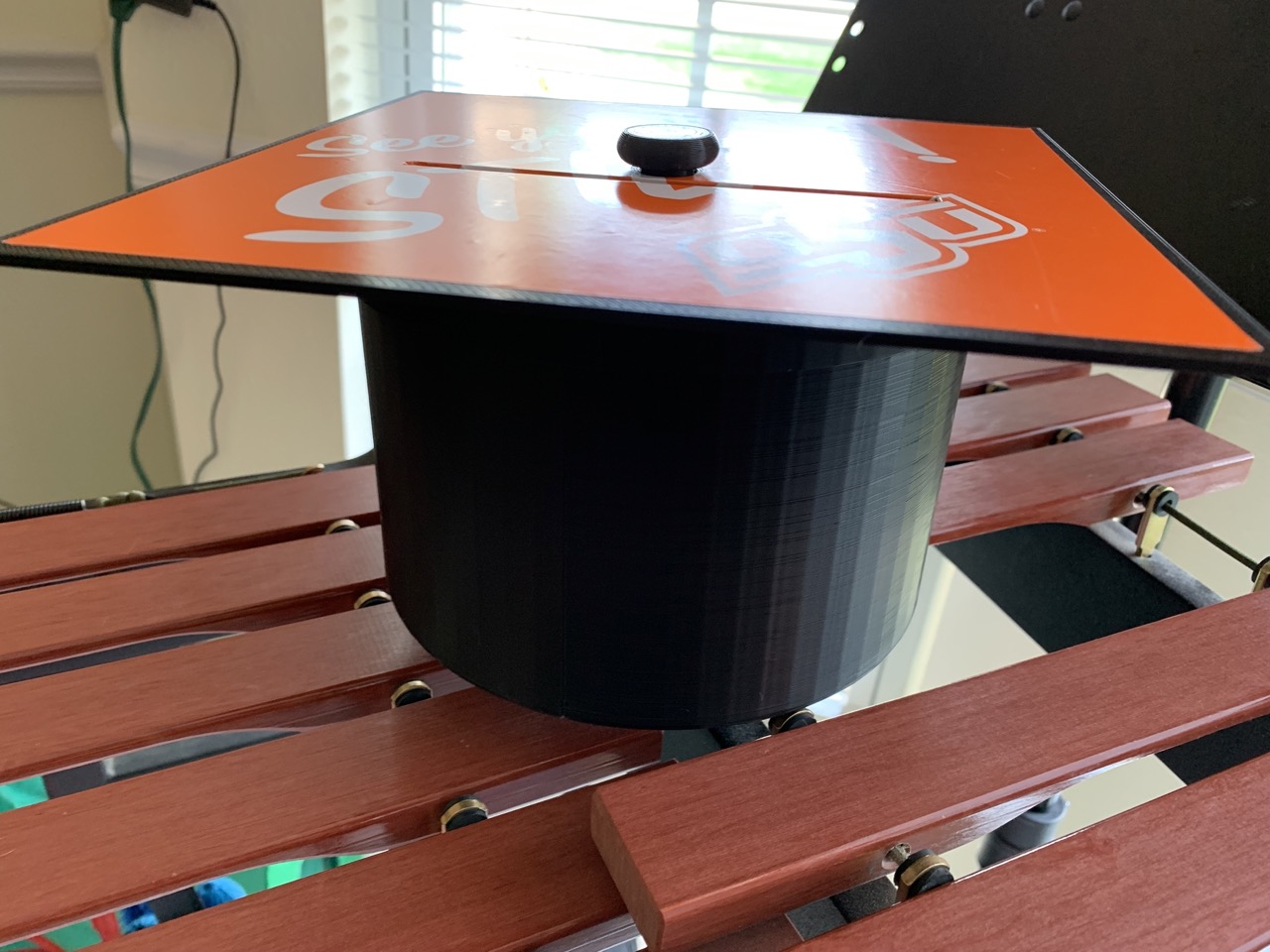 graduation cap message box