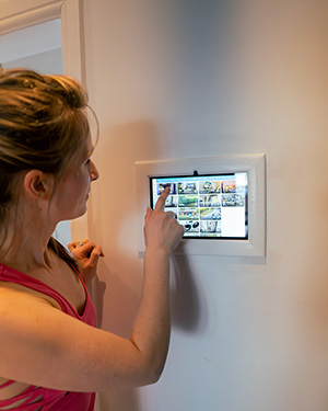 Embedded Wall Panel for Amazon Fire HD 10 (for Home Assistant)