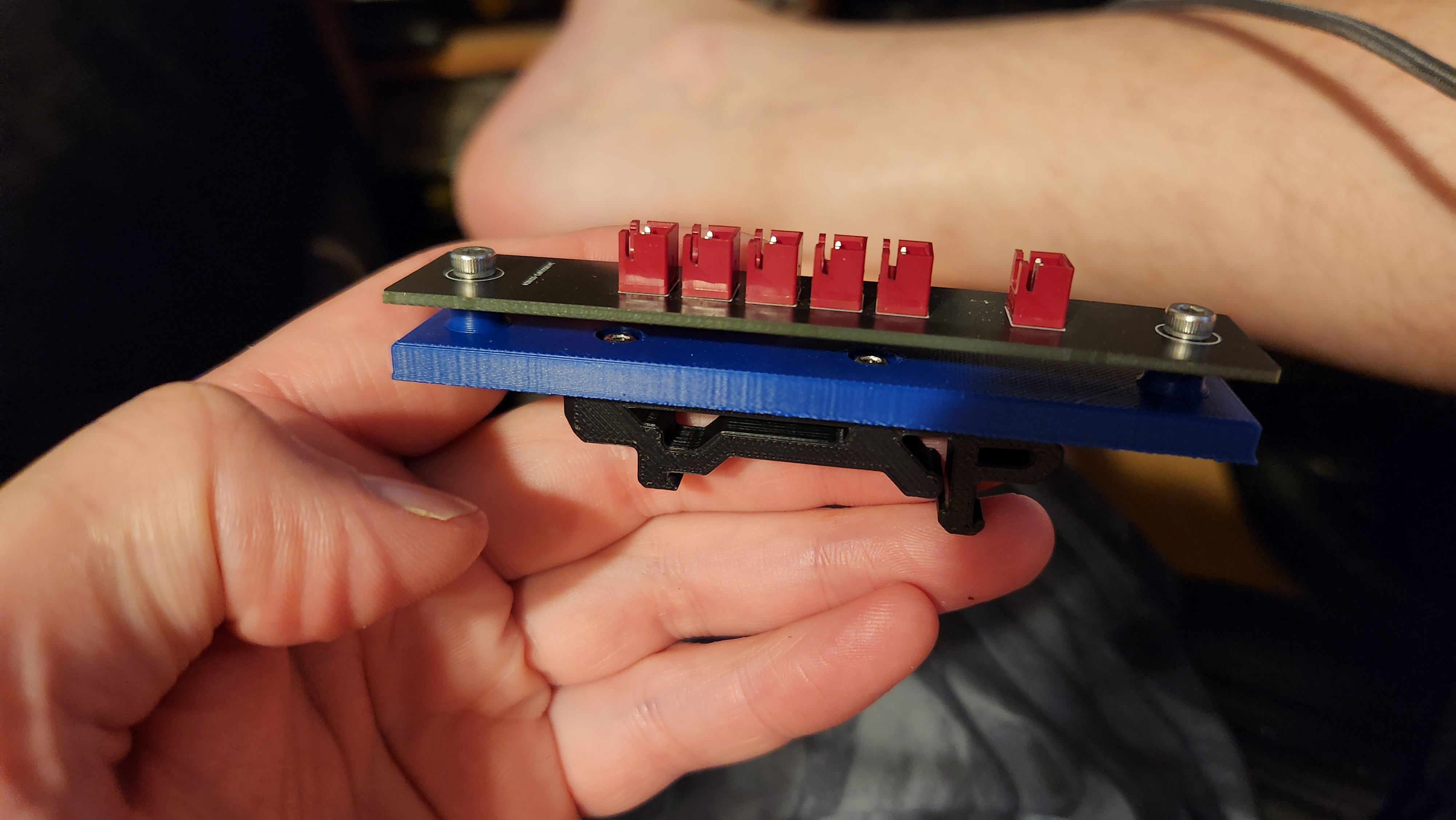 Fan Port multiplier pcb DIN mount
