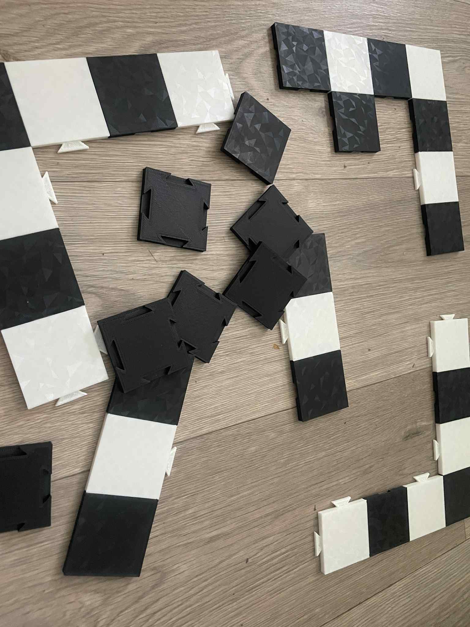 Chessboard — thumbnail 2