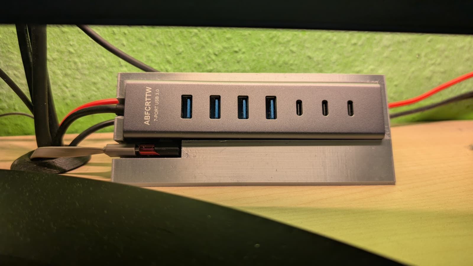 USB Hub Stand