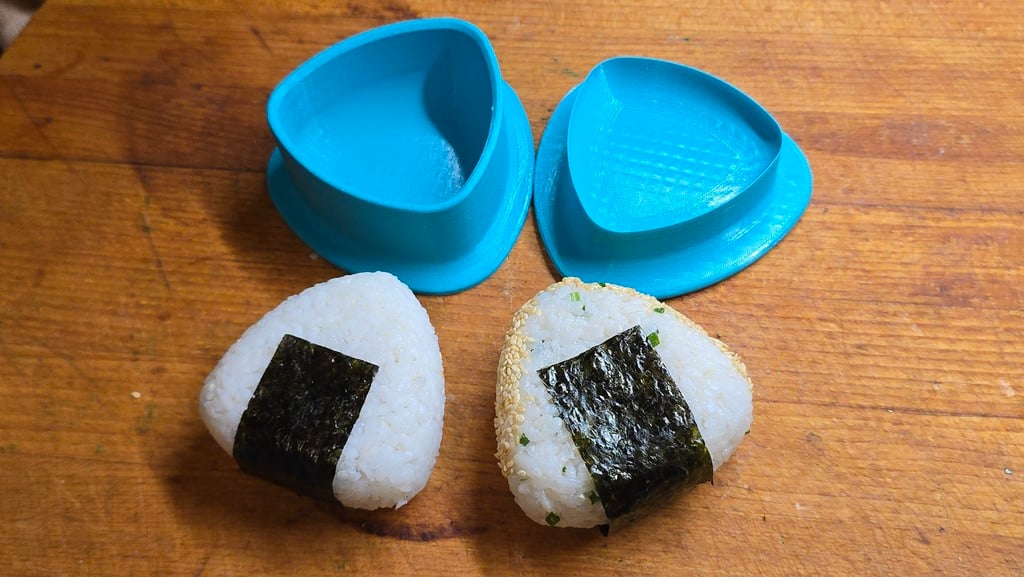 Onigiri maker / press
