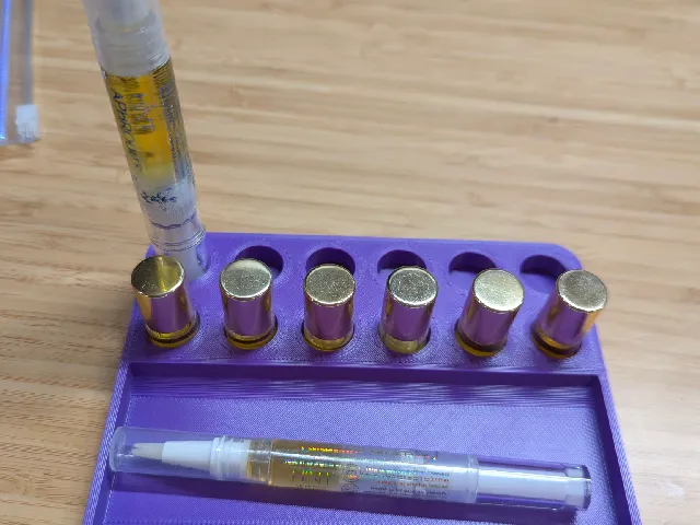 Hint Cuticle Oil Holder / Desk Organizer