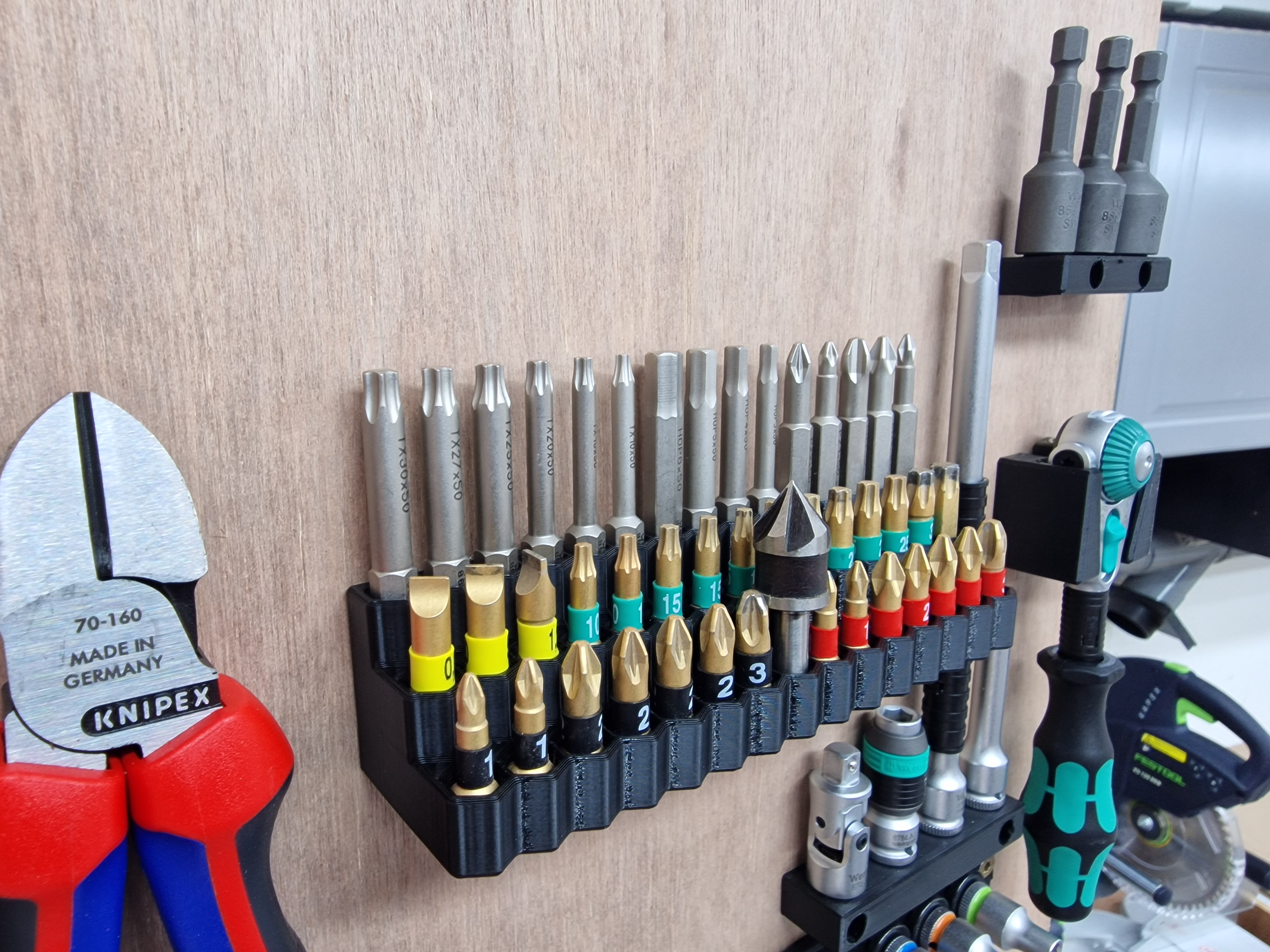 15x3  1/4 bit driver holder wall mount organizer